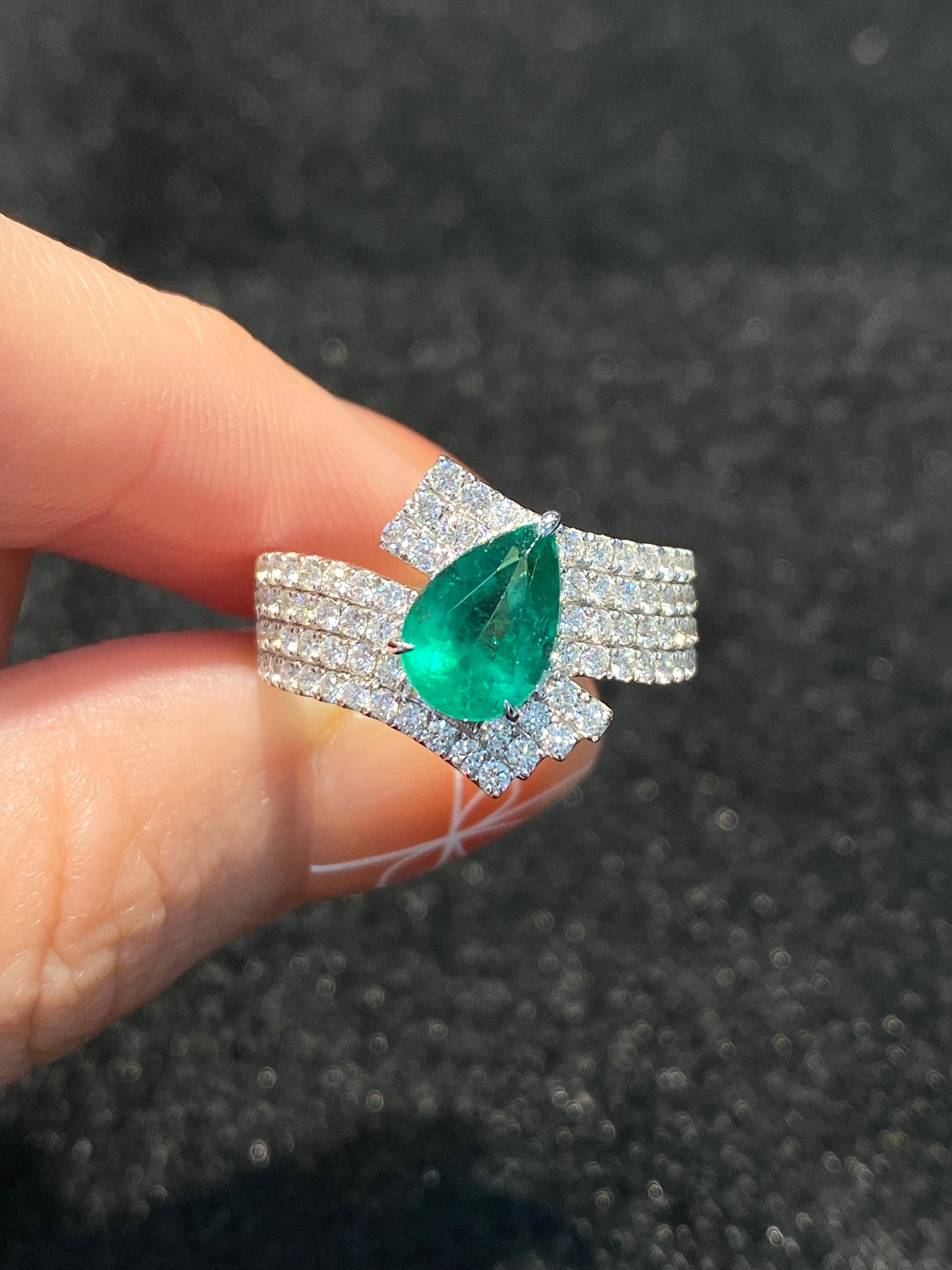 Natural Emerald 1.55ct Ring
