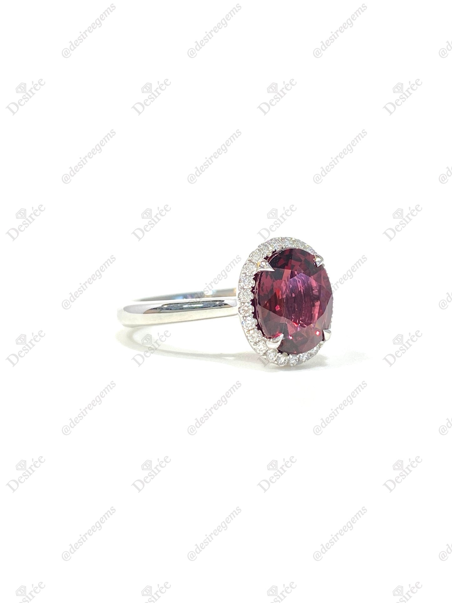 Natural Red Garnet 2.52ct Ring