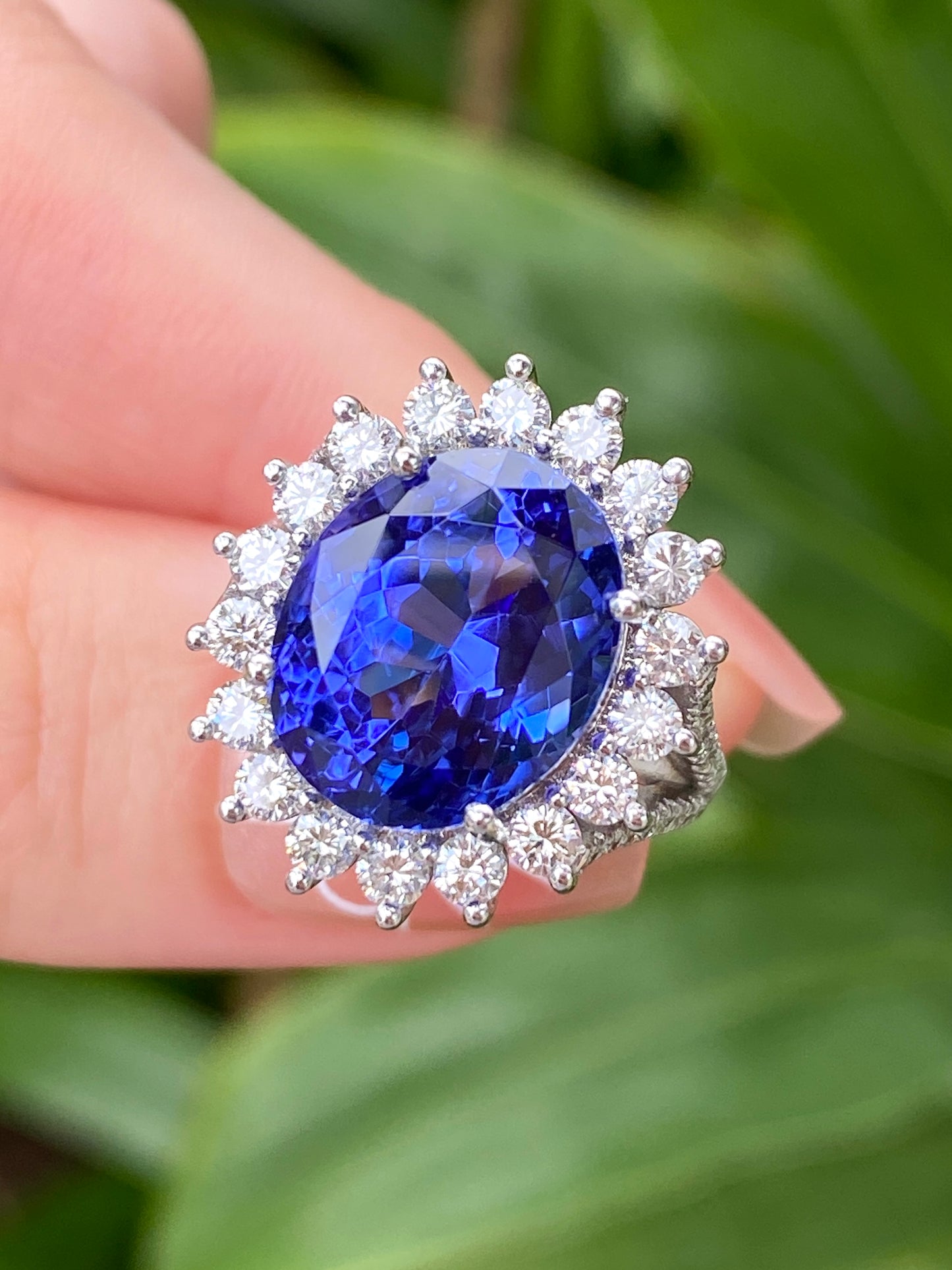 Natural Tanzanite 9.48ct Ring