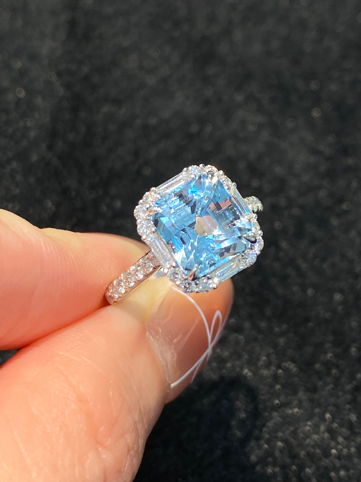 Natural Aquamarine 2.88ct Ring