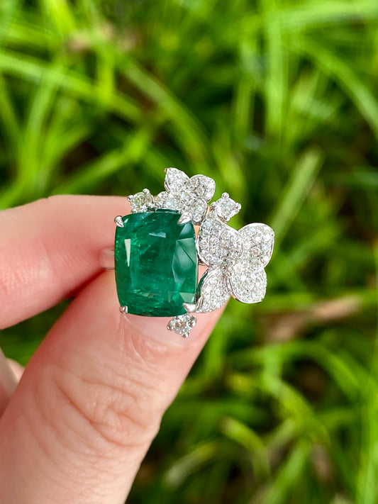 Natural Emerald 4.93ct Ring set with Natural Diamonds in 18K White Gold Singapore Gemstone Fine Jewelry