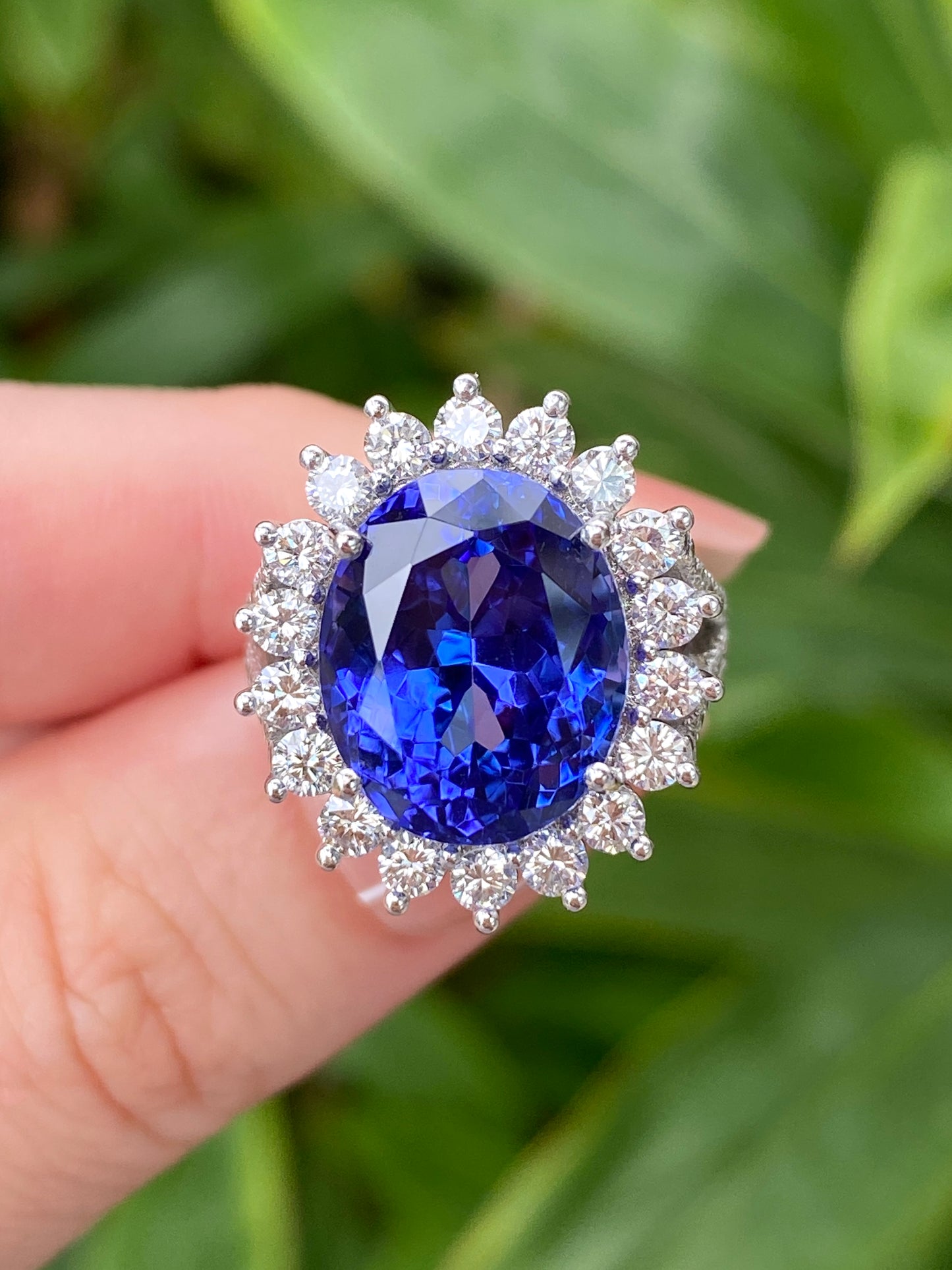 Natural Tanzanite 9.48ct Ring