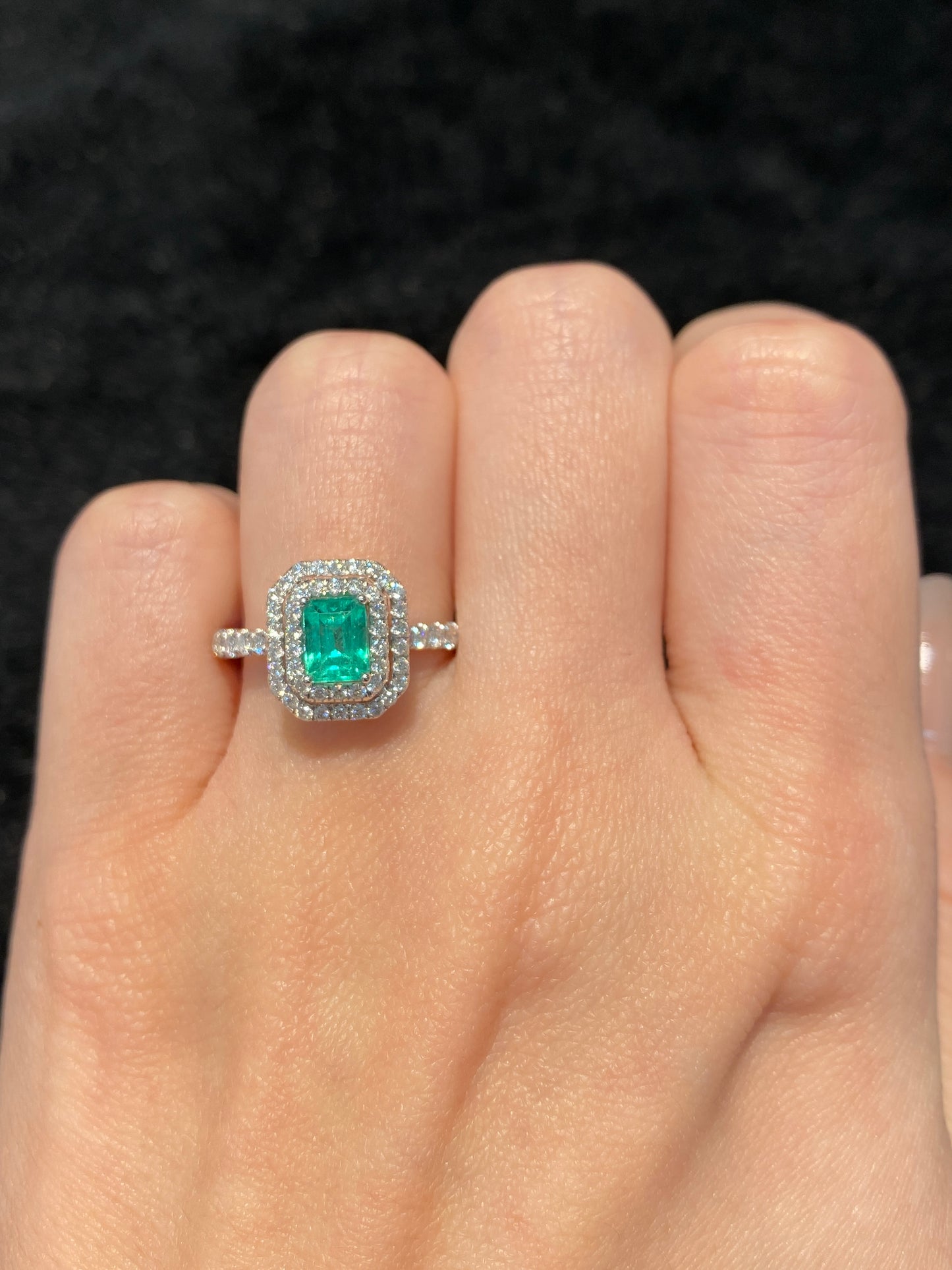 Natural Colombian Emerald 0.67ct Ring