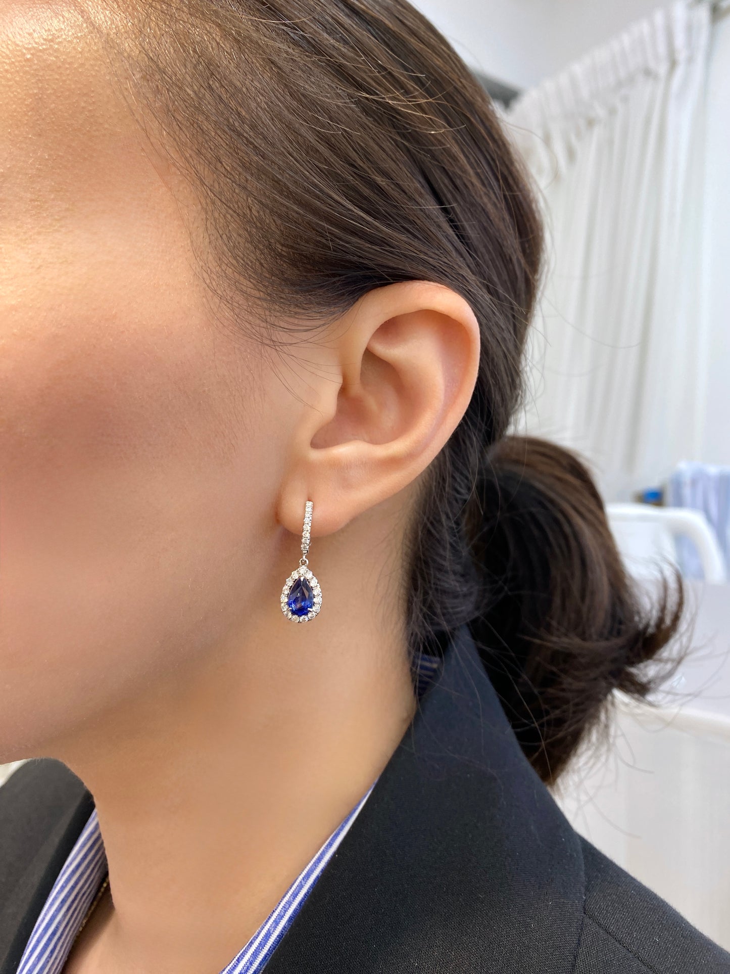 Natural Blue Sapphire 2.50ct Earrings