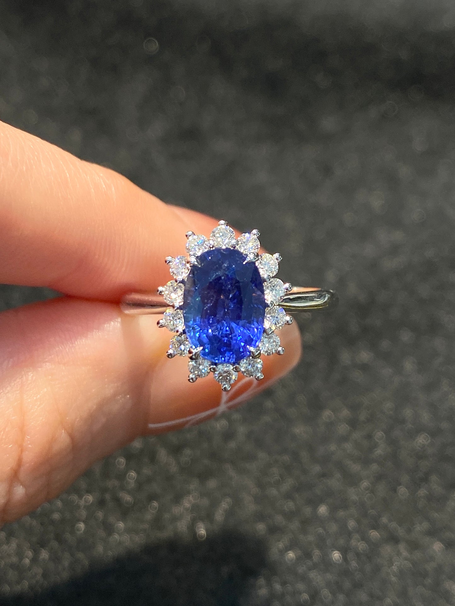 Natural Royal Blue Sapphire 2.39ct Ring