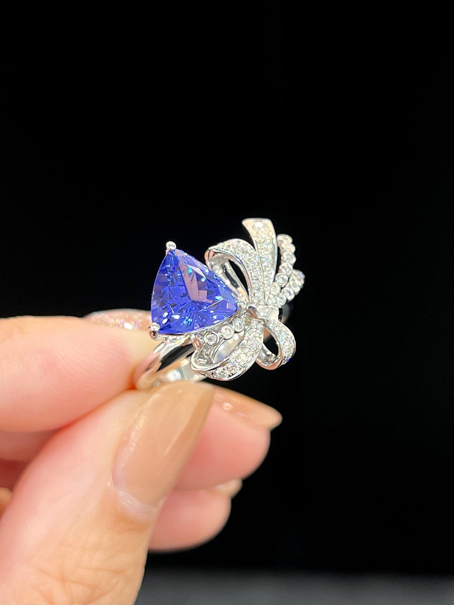 Natural Tanzanite 2.75ct Ring