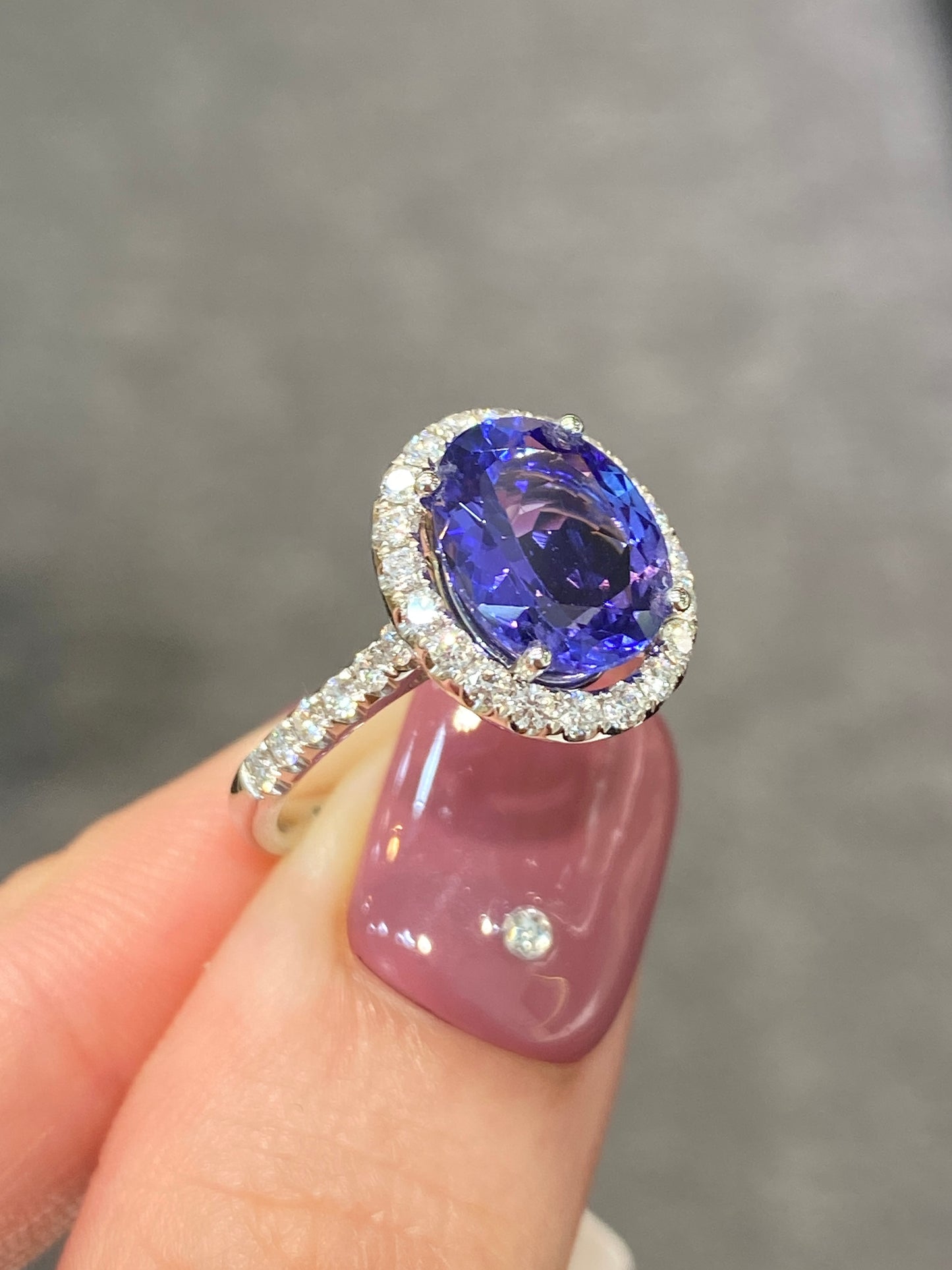 Natural Tanzanite 2.49ct Ring