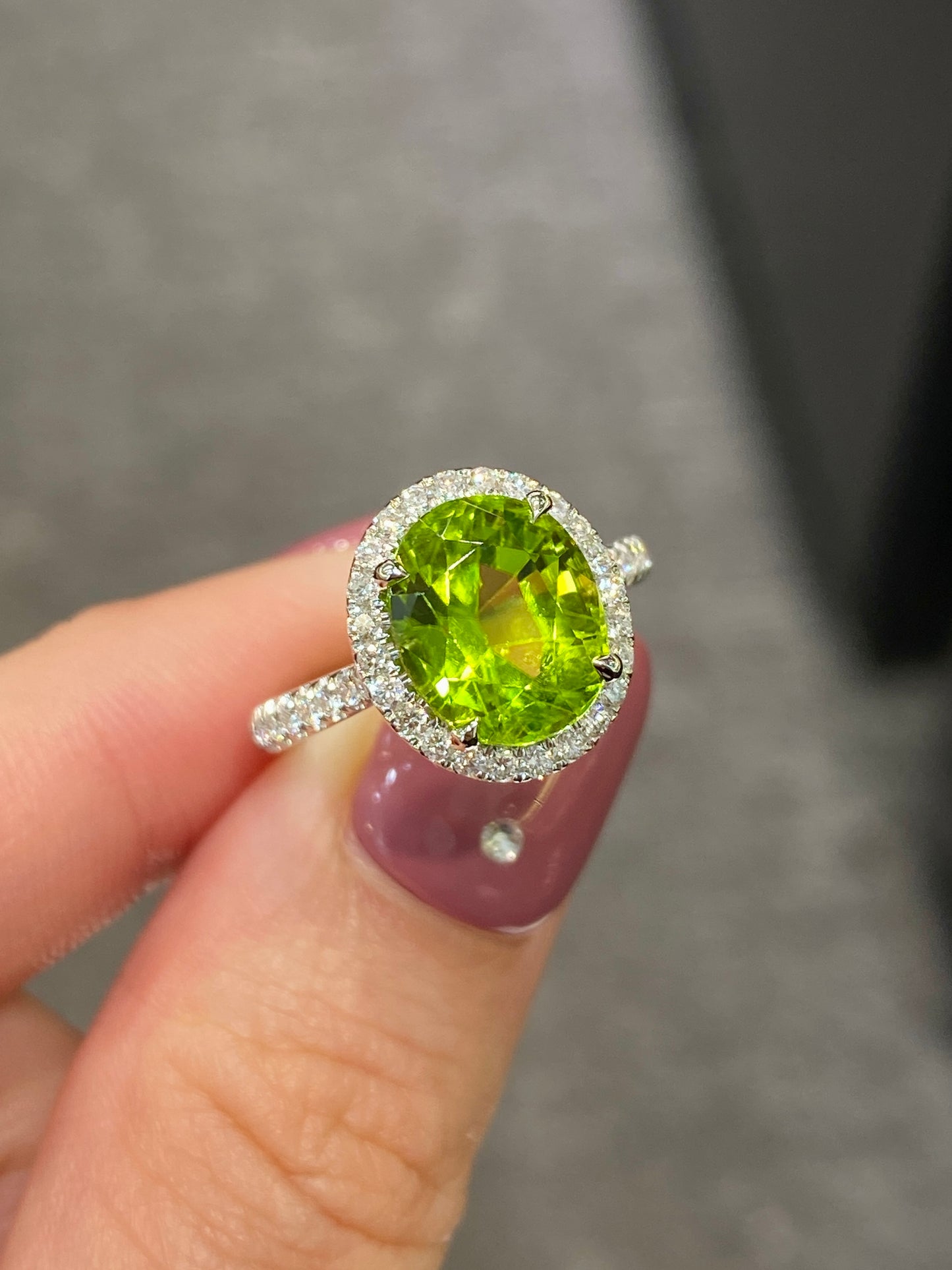 Natural Peridot 4.07ct Ring