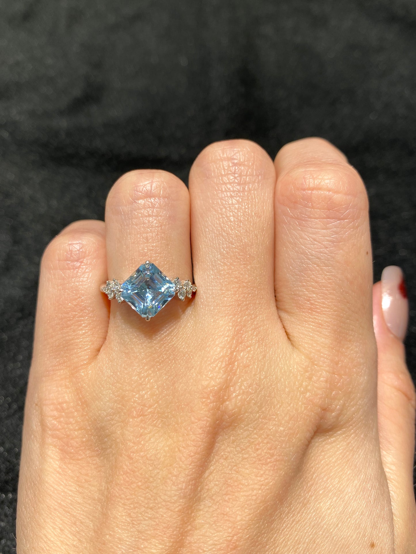Natural Aquamarine 2.02ct Ring