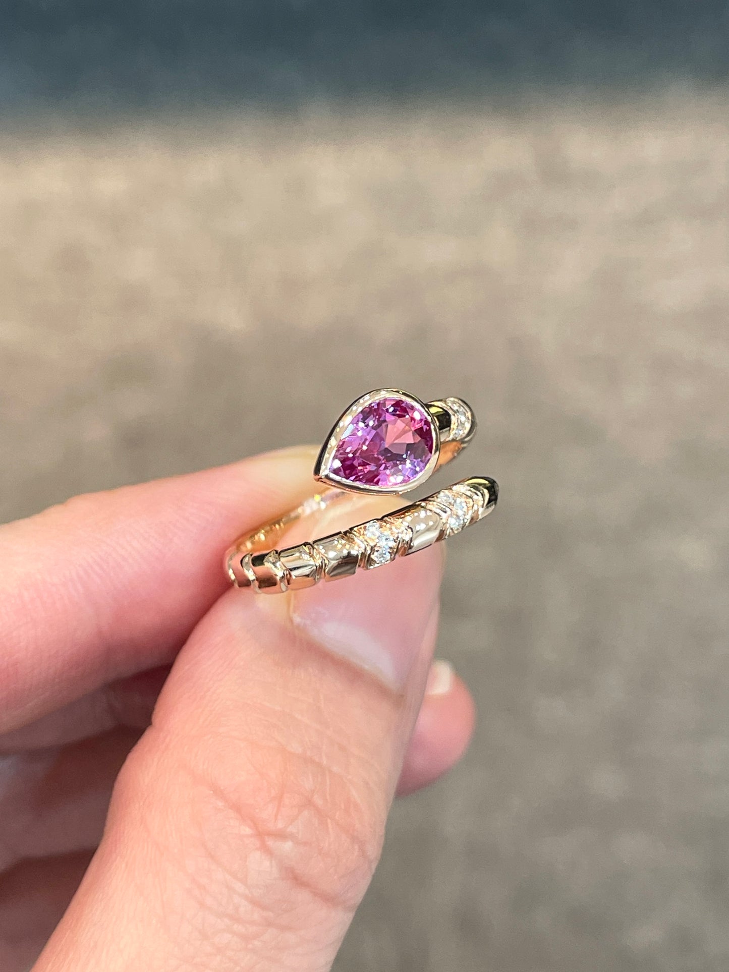 Natural Pink Sapphire 0.95ct Ring