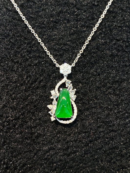 Natural Type A Green Jadeite 2.55ct Pendant