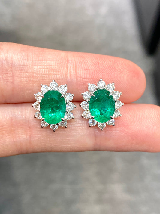 Natural Emerald 3.32ct Earrings set with Natural Diamonds in 18k White Gold - Fine Jewellery