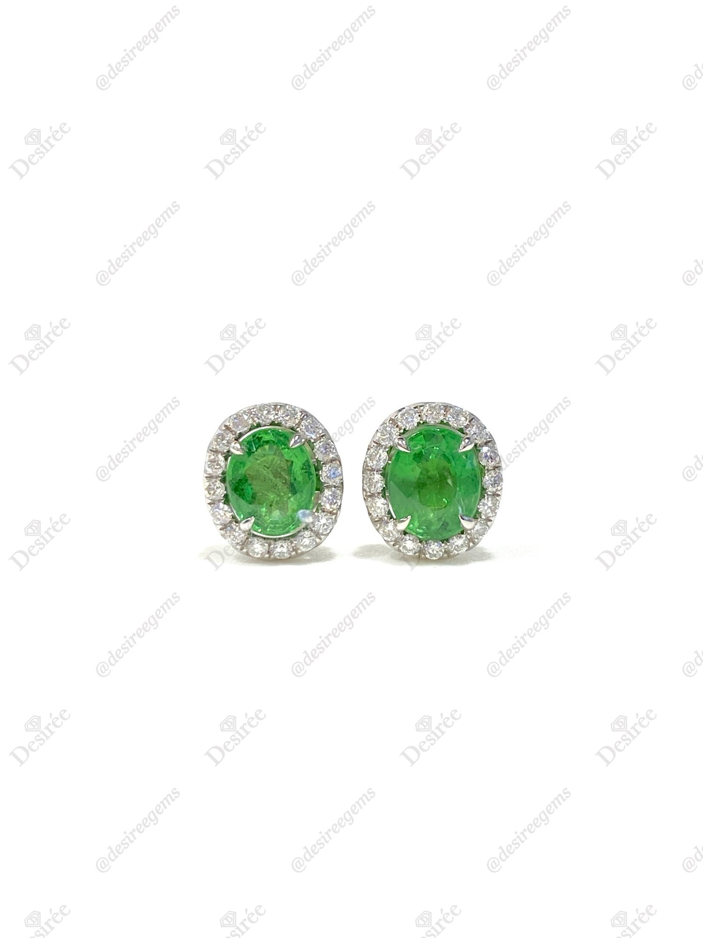 Natural Green Garnet (Tsavorite) 1.40ct Earrings