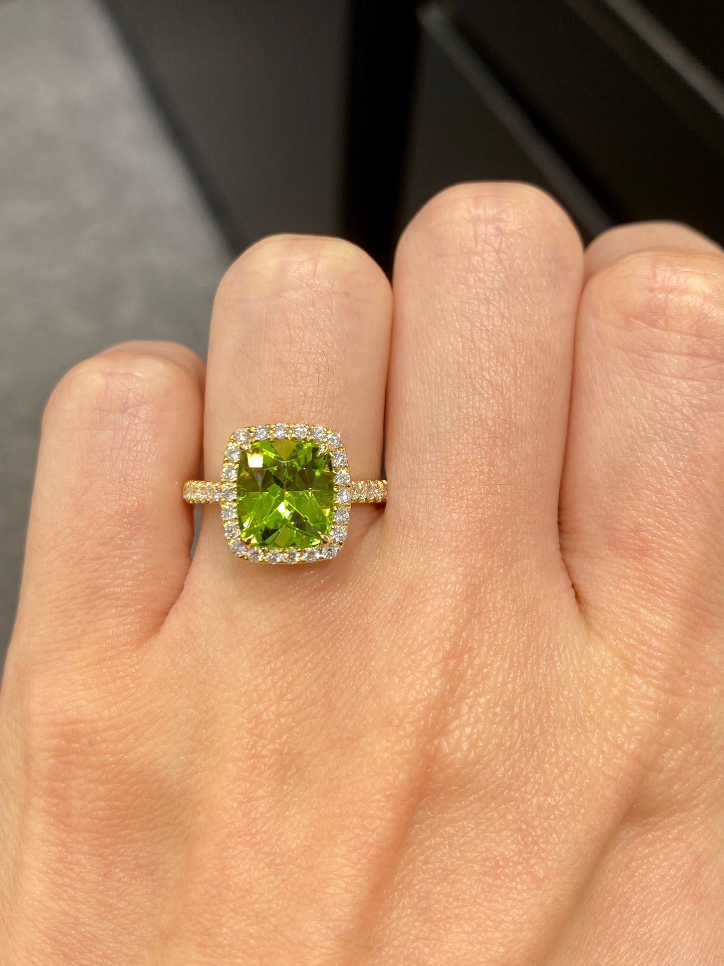 Natural Peridot 2.50ct Ring
