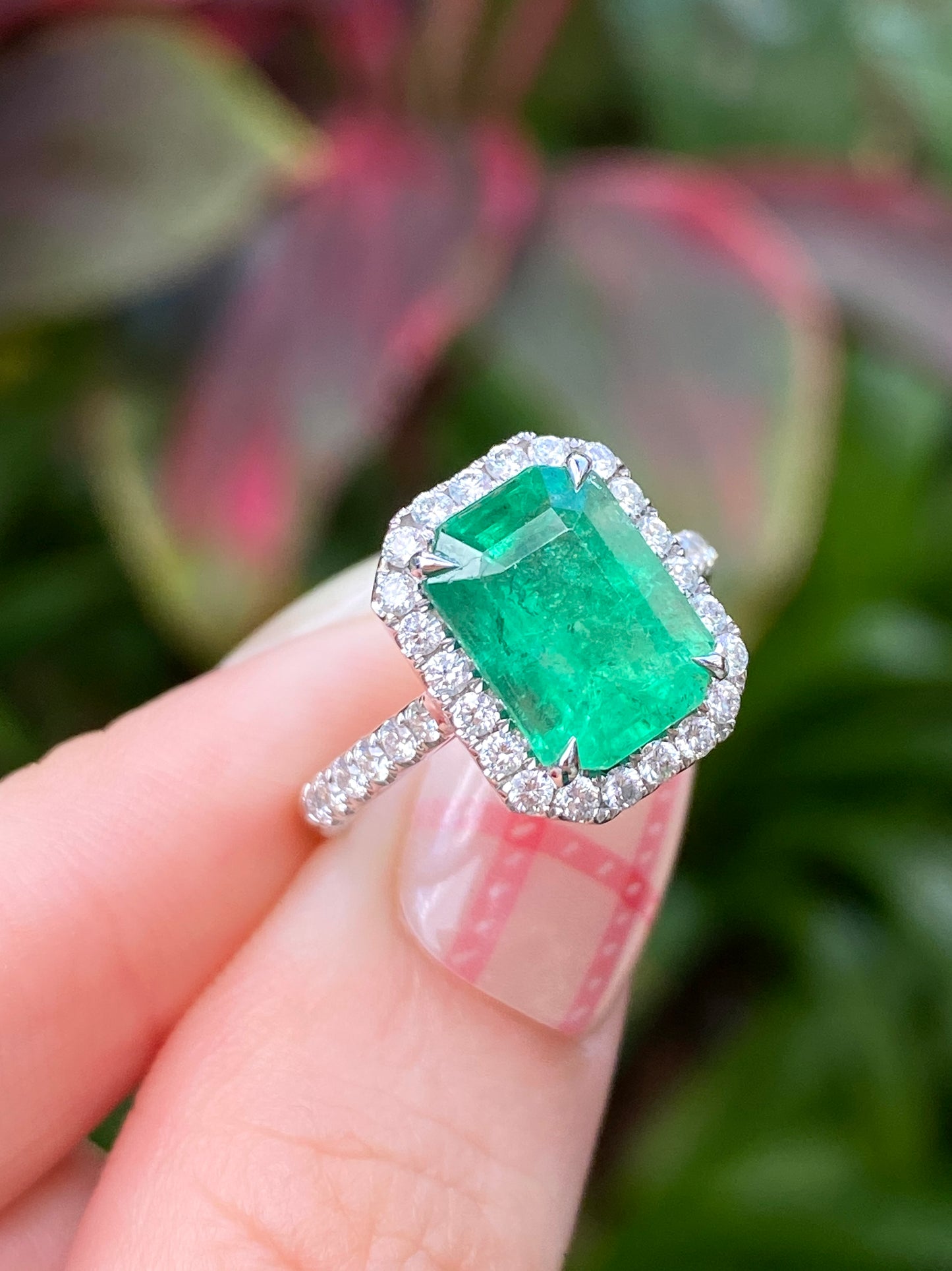 Natural Emerald 2.89ct Ring