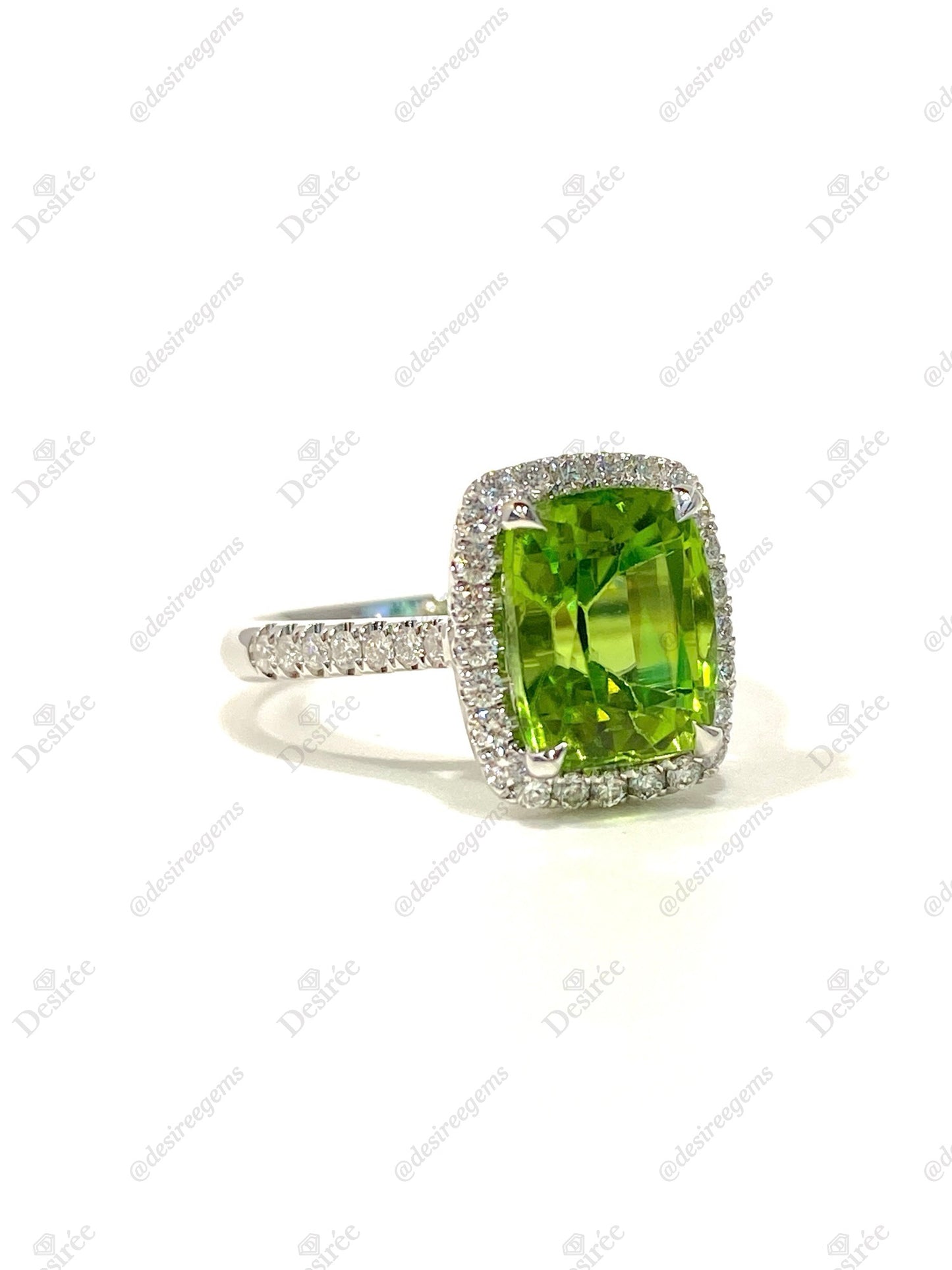 Natural Peridot 3.72ct Ring