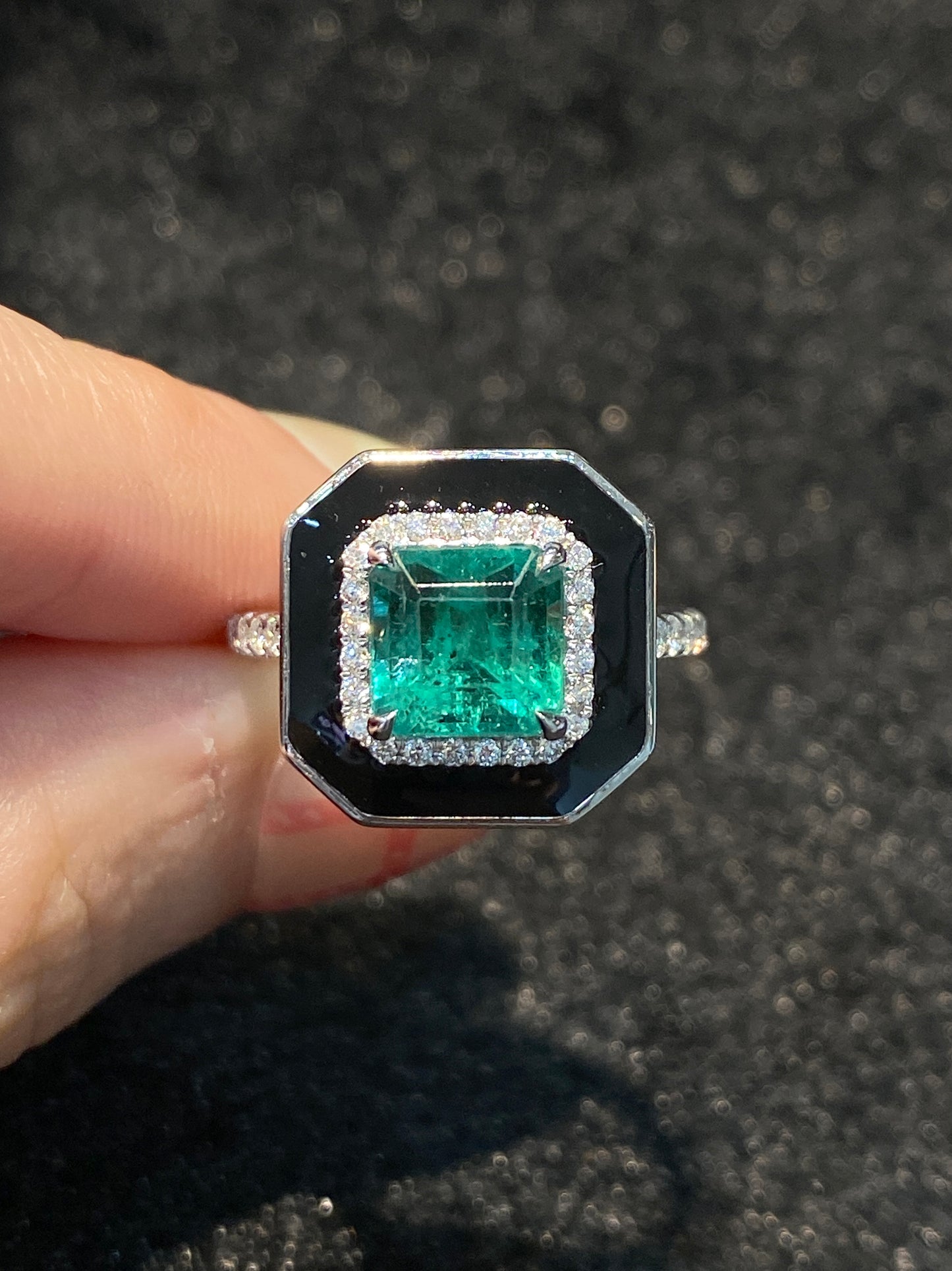 Natural Emerald 2.01ct Ring