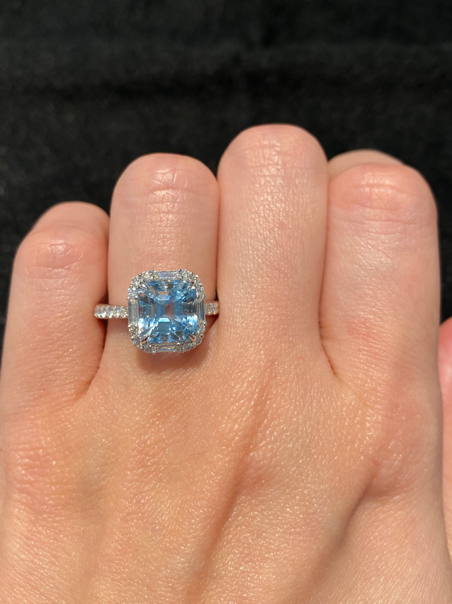 Natural Aquamarine 2.88ct Ring