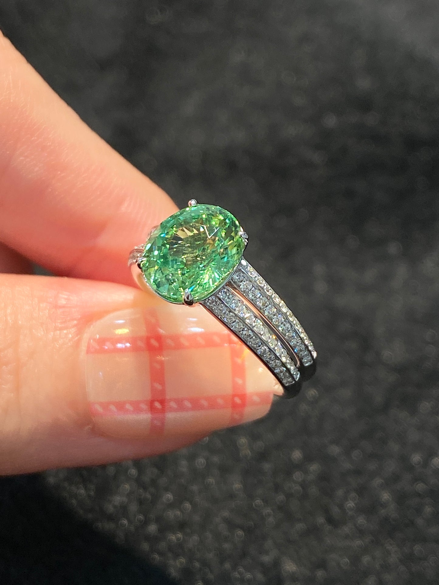 Natural Green Garnet 2.64ct Ring