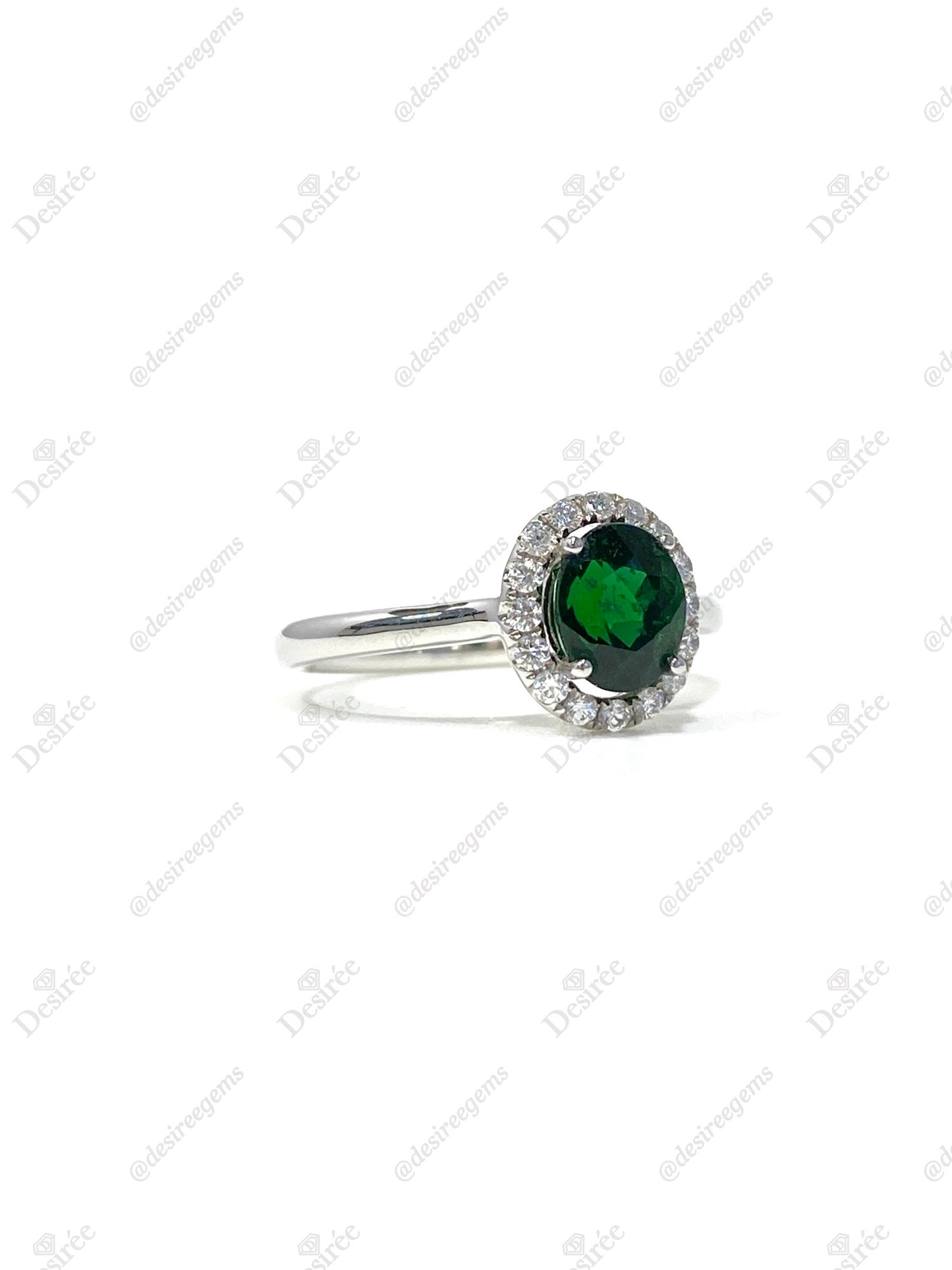 Natural Green Garnet / Tsavorite 1.29ct Ring