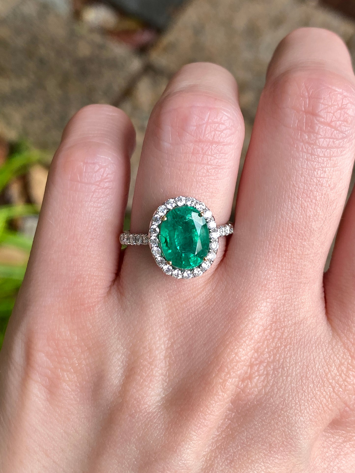 Natural Emerald 2.77ct Ring