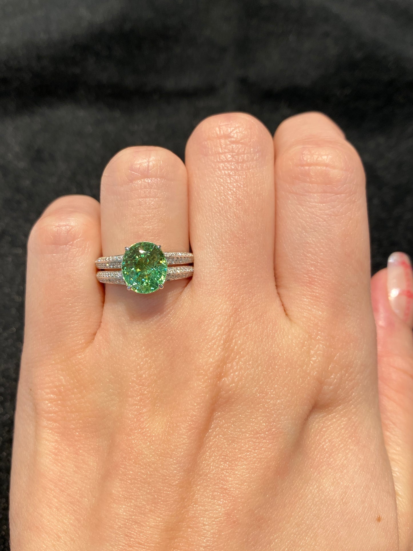 Natural Green Garnet 2.64ct Ring