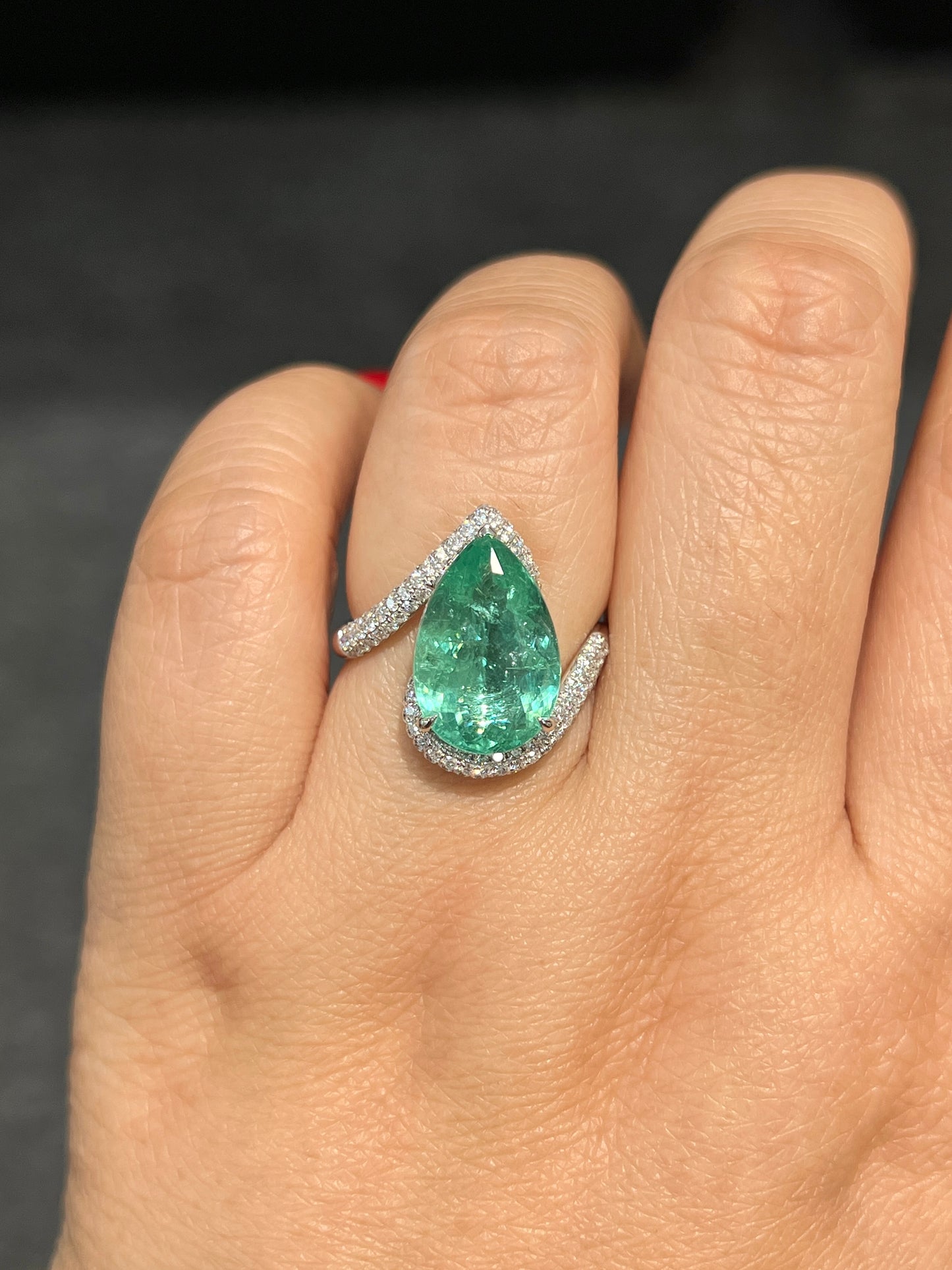 Natural Paraiba Tourmaline 5.56ct Ring