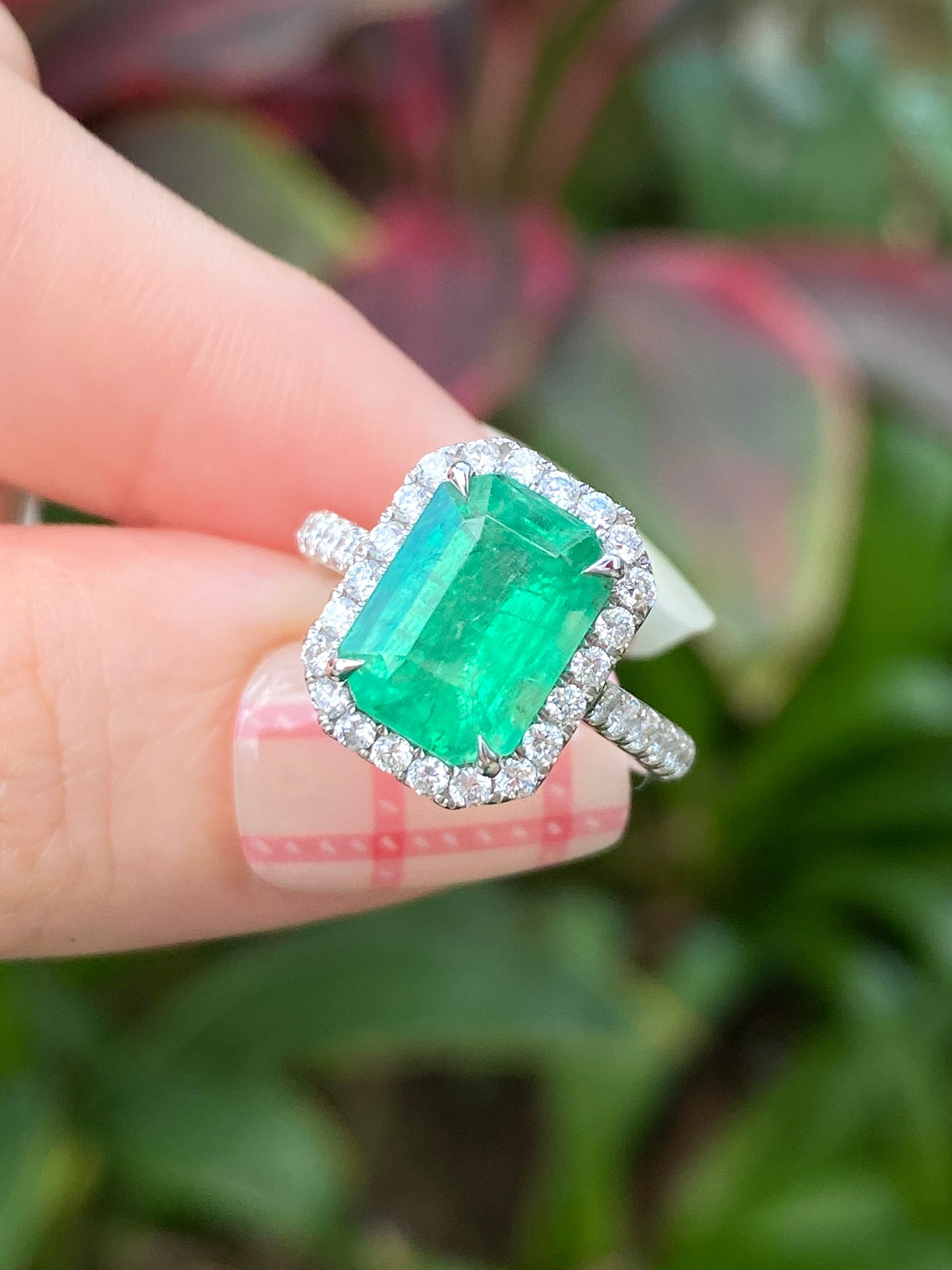 Natural Emerald 2.89ct Ring