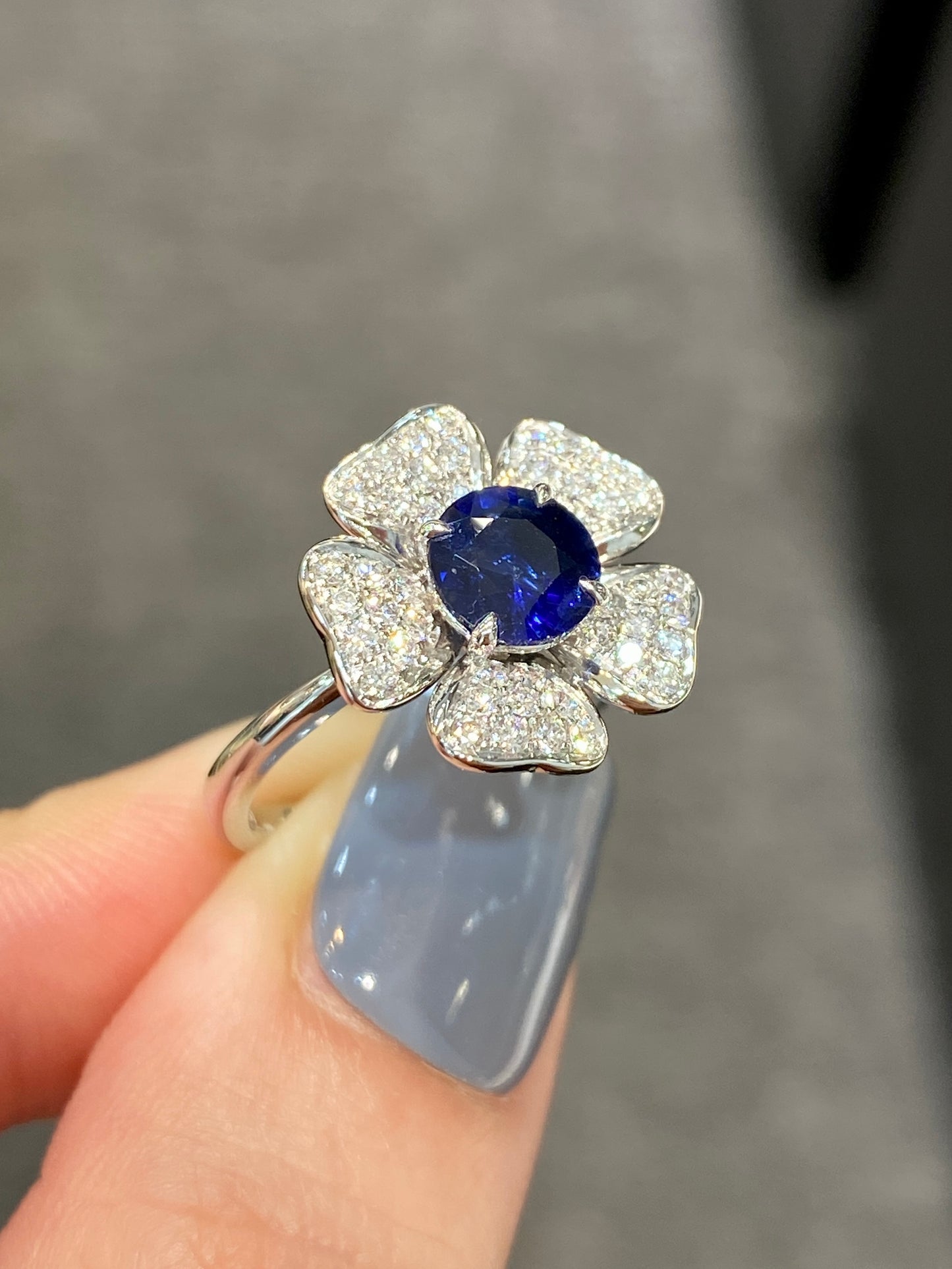 Natural Blue Sapphire 1.09ct Ring
