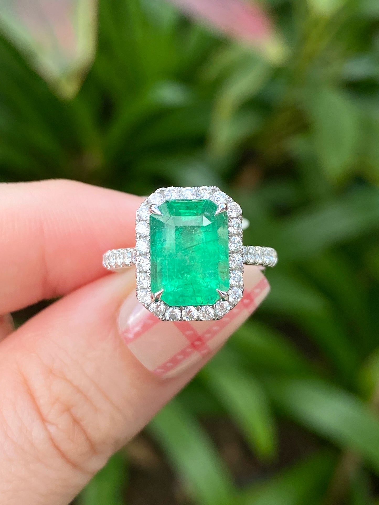 Natural Emerald 2.89ct Ring