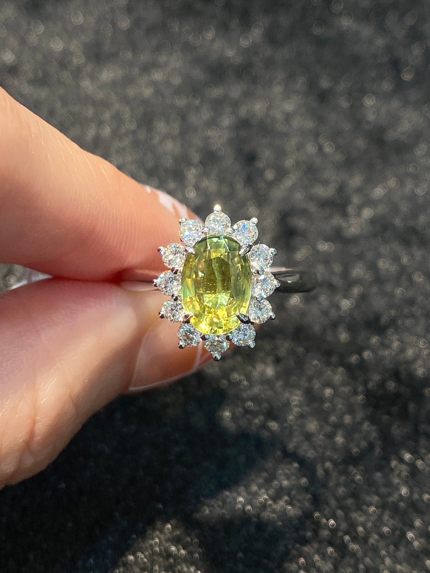 Natural Unheated Yellowish Green Sapphire Ring 2.28ct