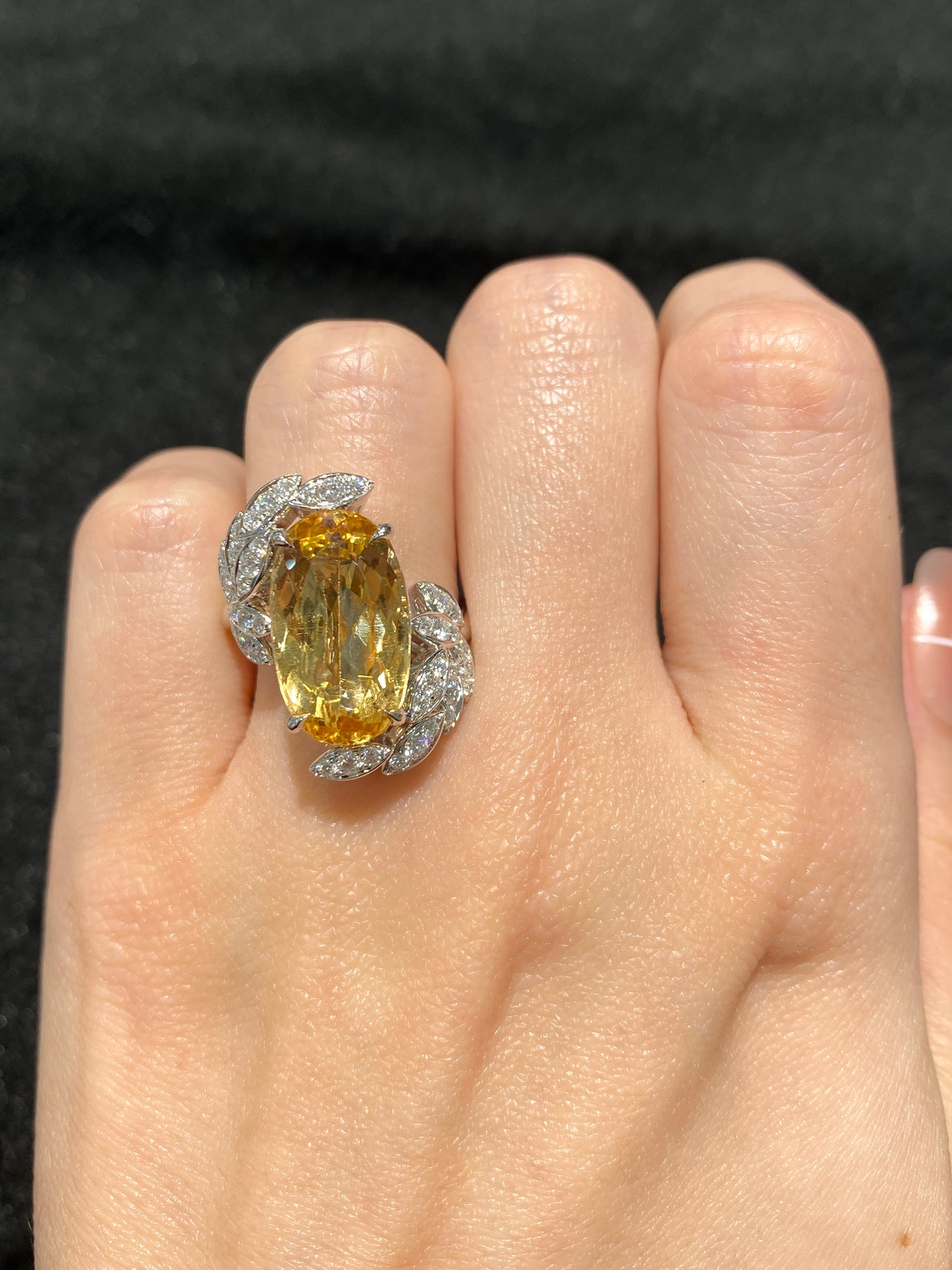 Natural Topaz 8.32ct Ring