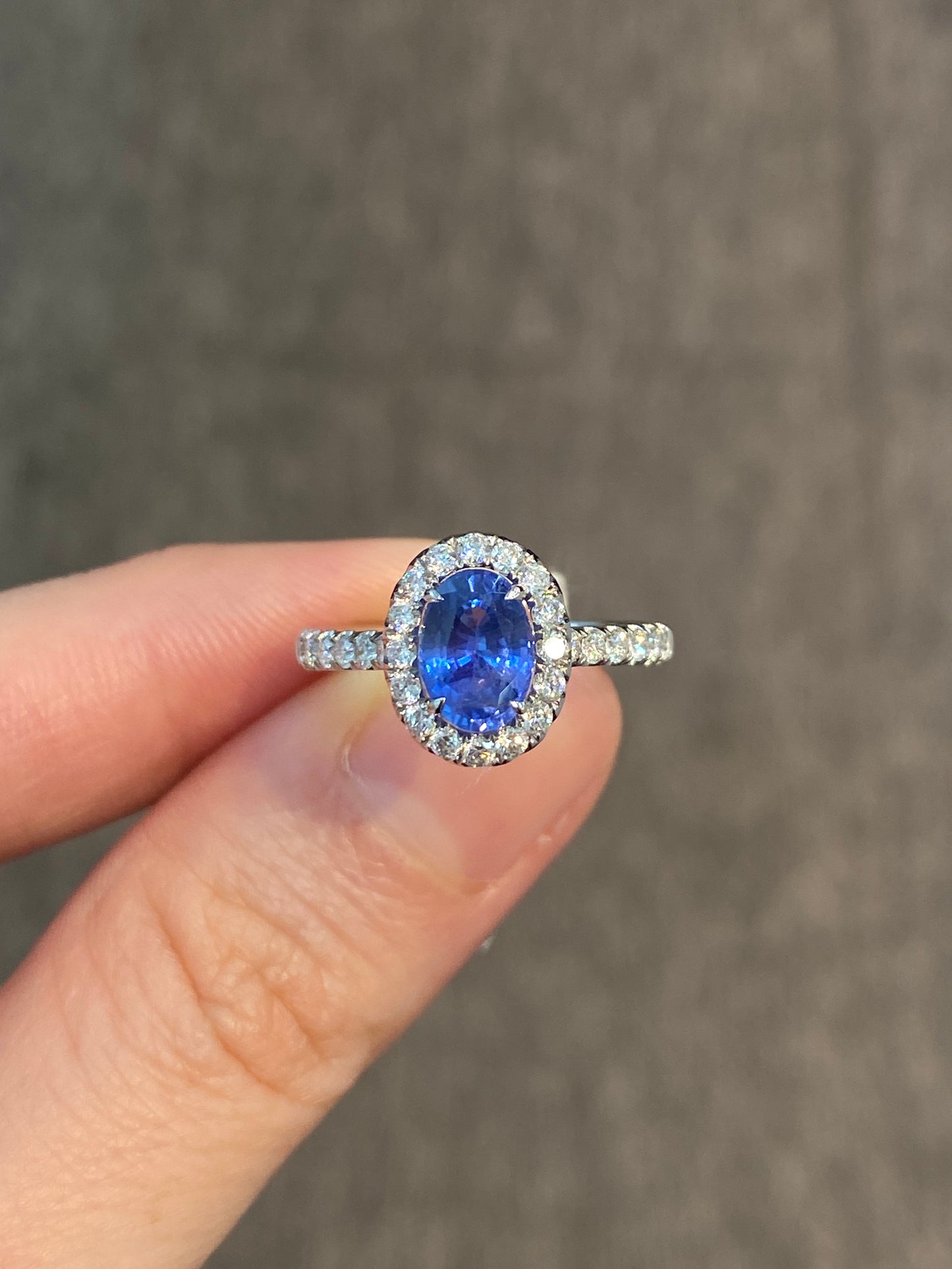 Natural Unheated Cornflower Blue Sapphire 1.27ct Ring