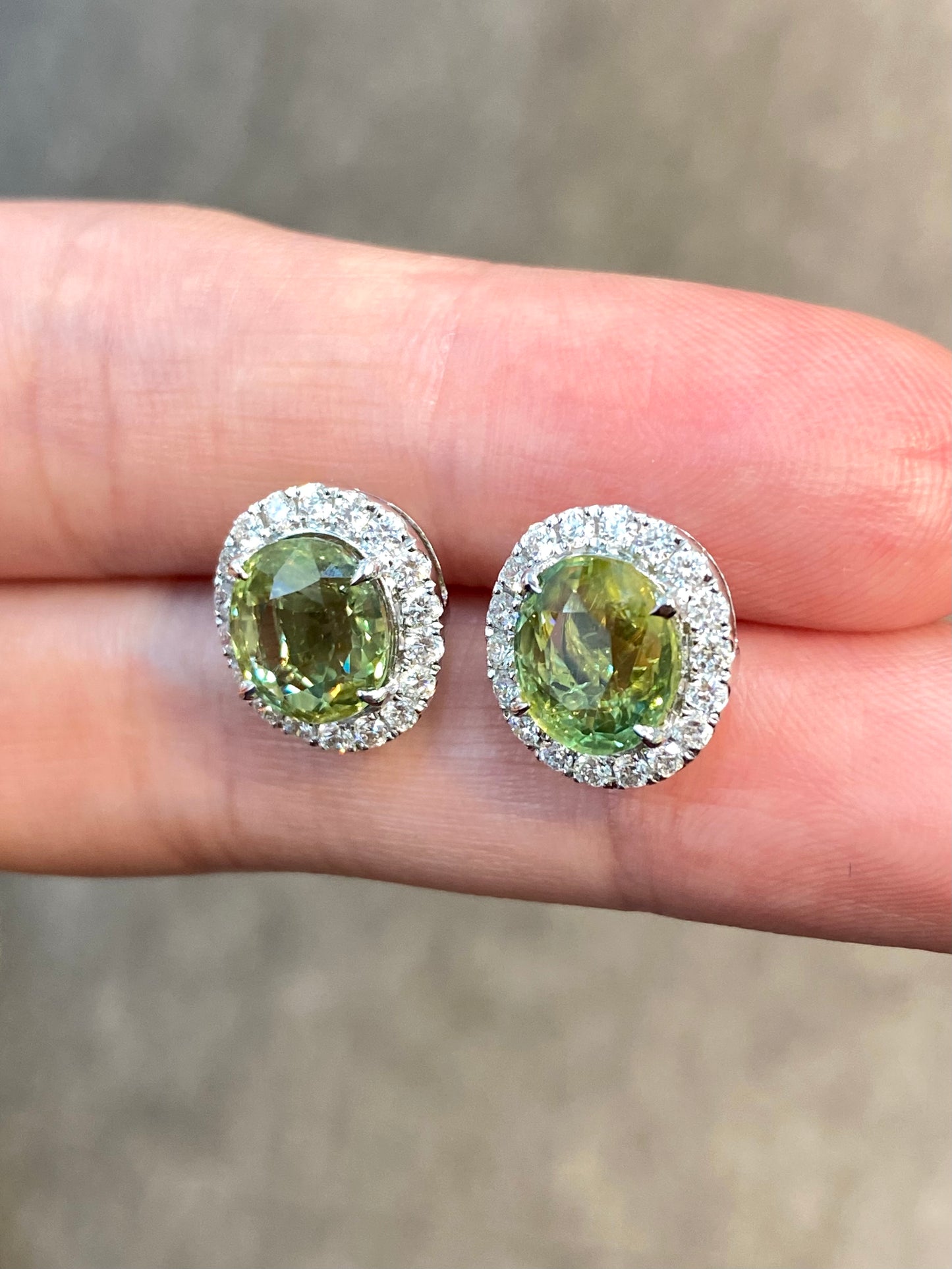 Natural Unheated Yellowish Green Sapphire Ring 4.76ct