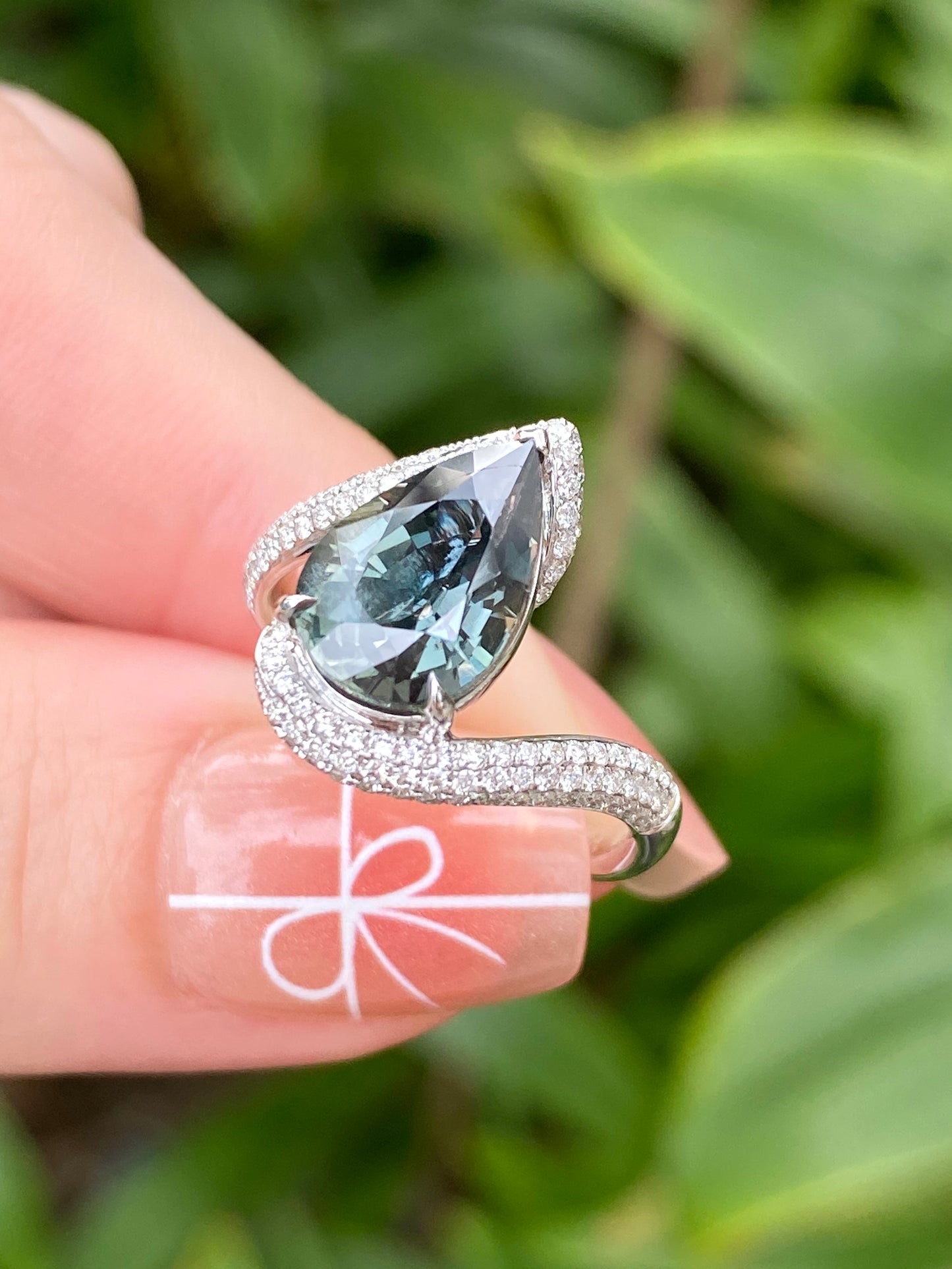 Natural Color Change Sapphire 3.87ct Ring
