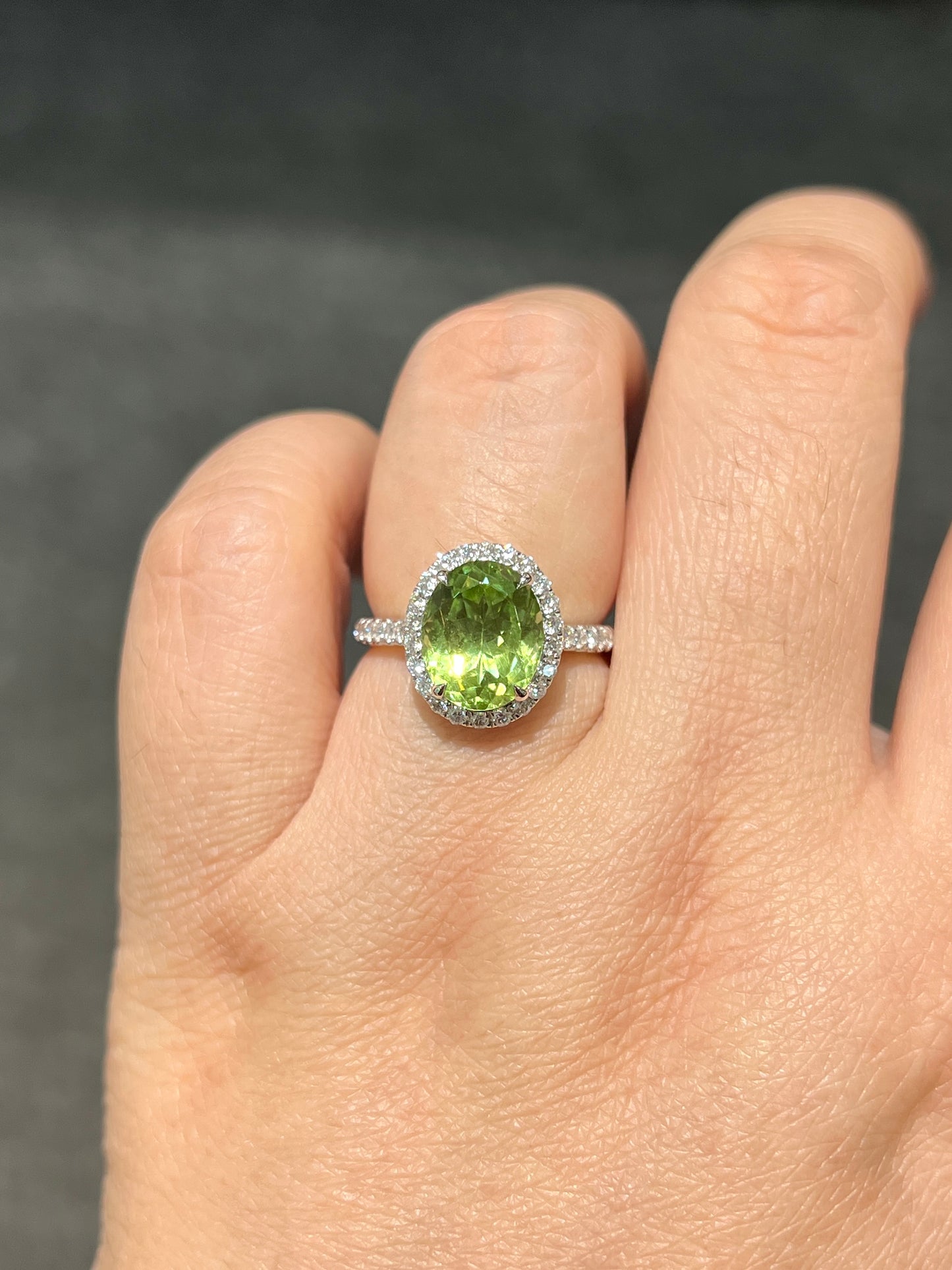 Natural Peridot 3.54ct Ring