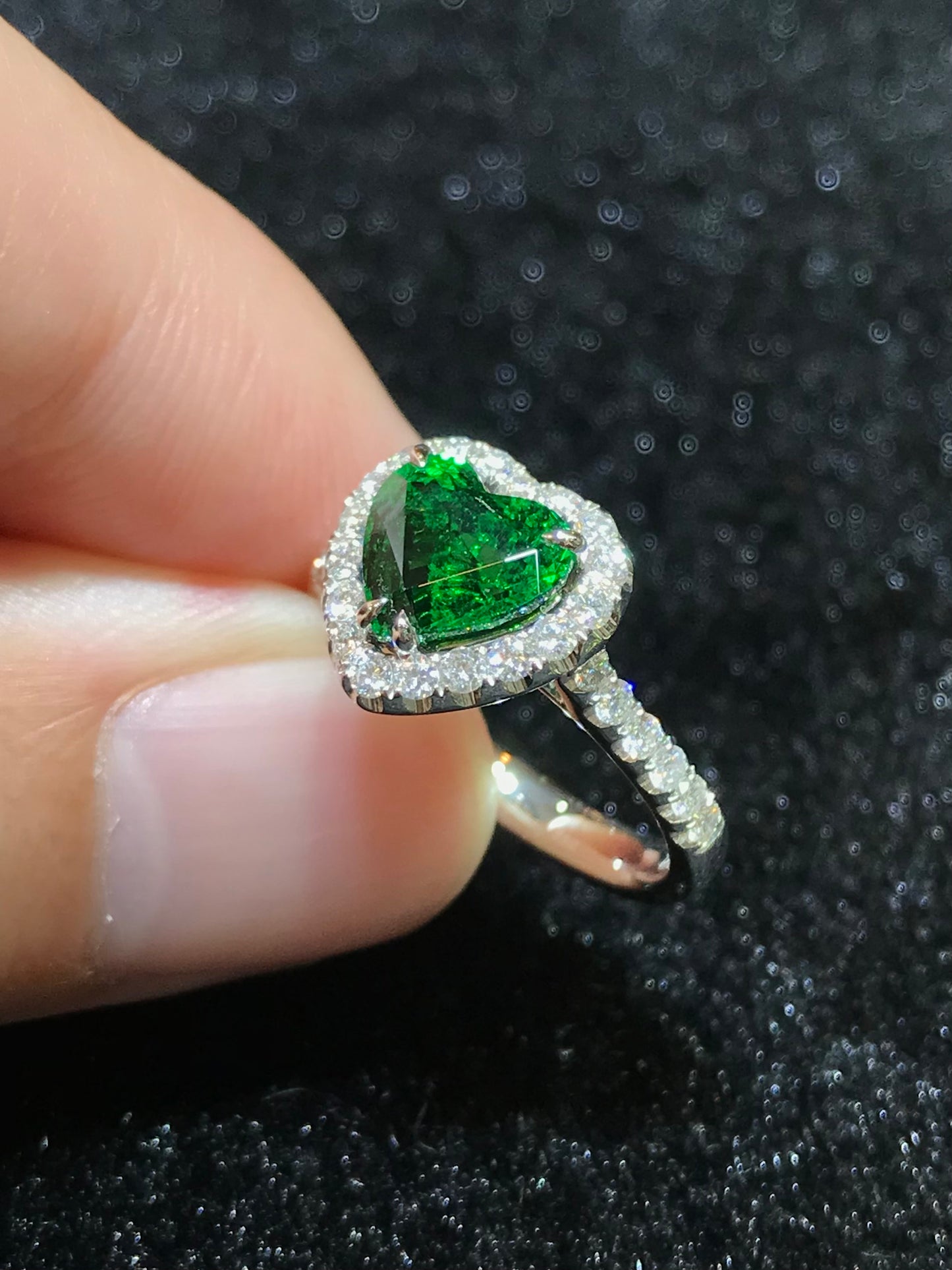 Natural Green Garnet Tsavorite 2.12ct Ring