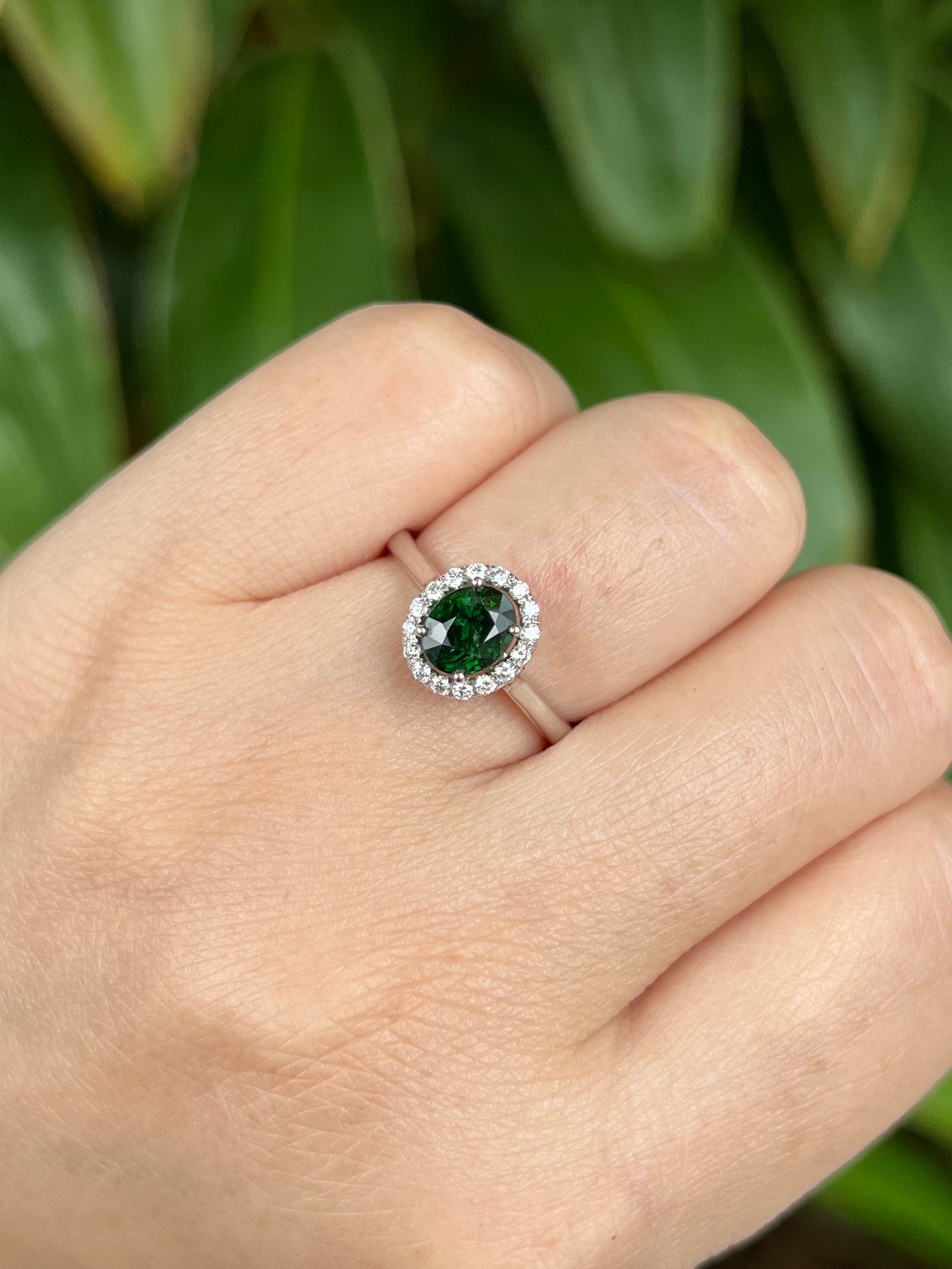 Natural Green Garnet / Tsavorite 1.29ct Ring
