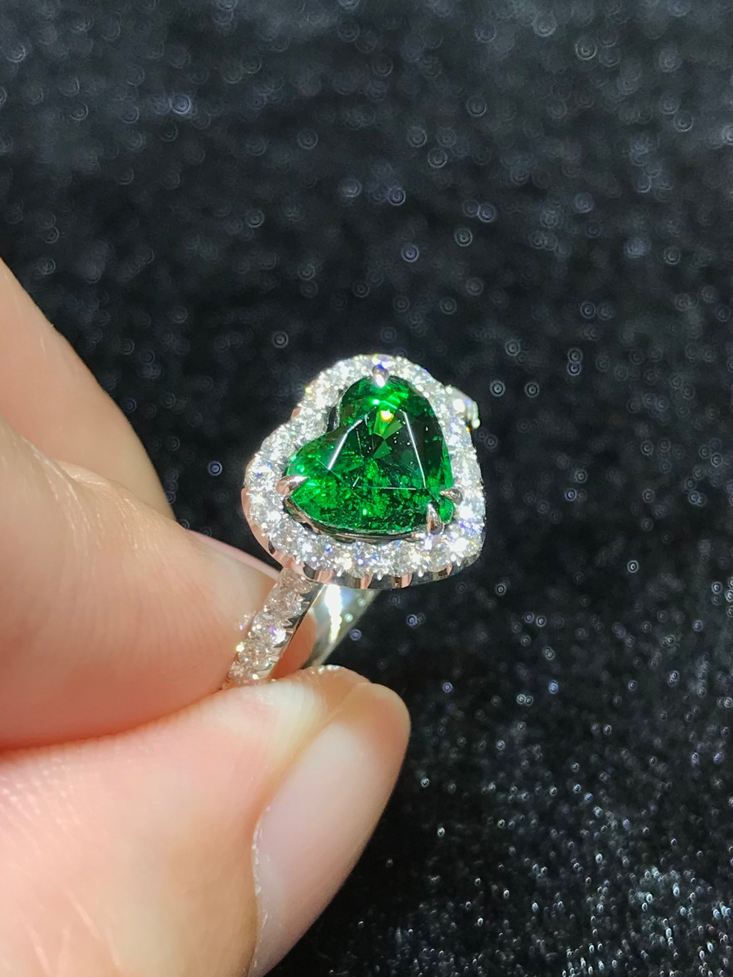 Natural Green Garnet Tsavorite 2.12ct Ring