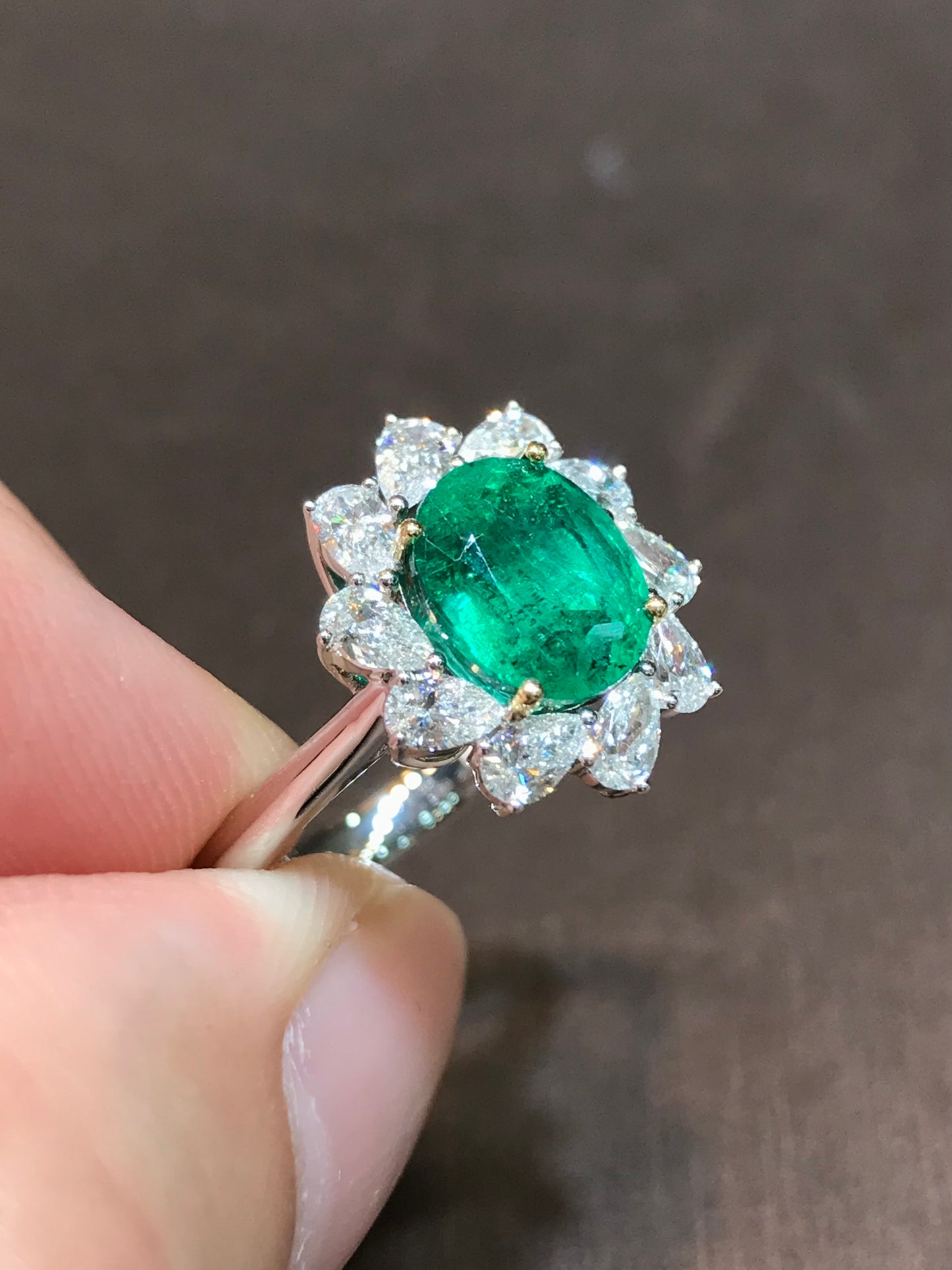 Natural Emerald 2.05ct Ring