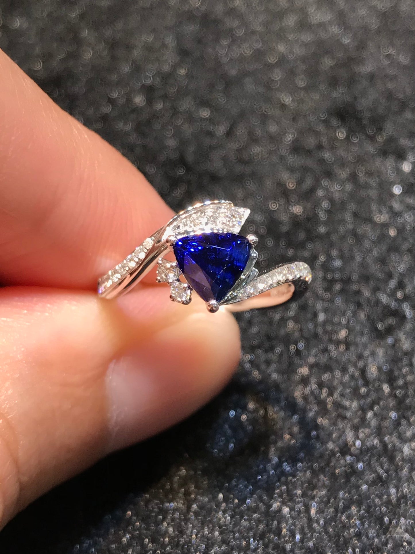 Natural Blue Sapphire Ring 1.29ct
