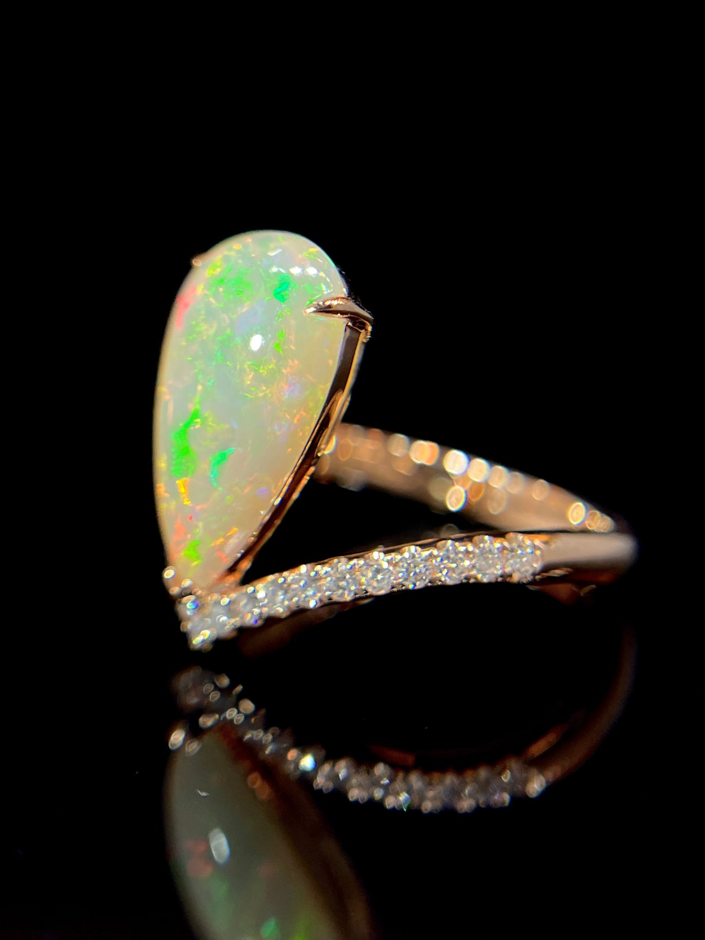 Natural Opal 2.05ct Ring