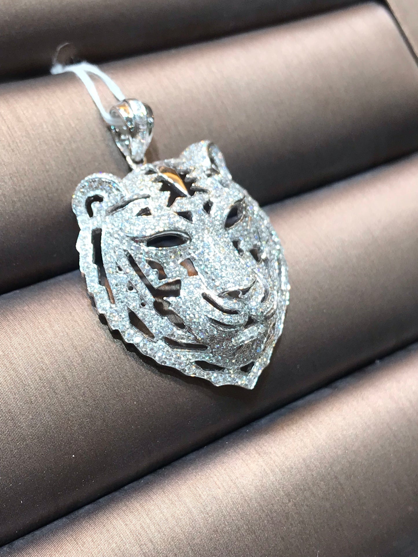 Natural Diamond Tiger Pendant 2.23ct