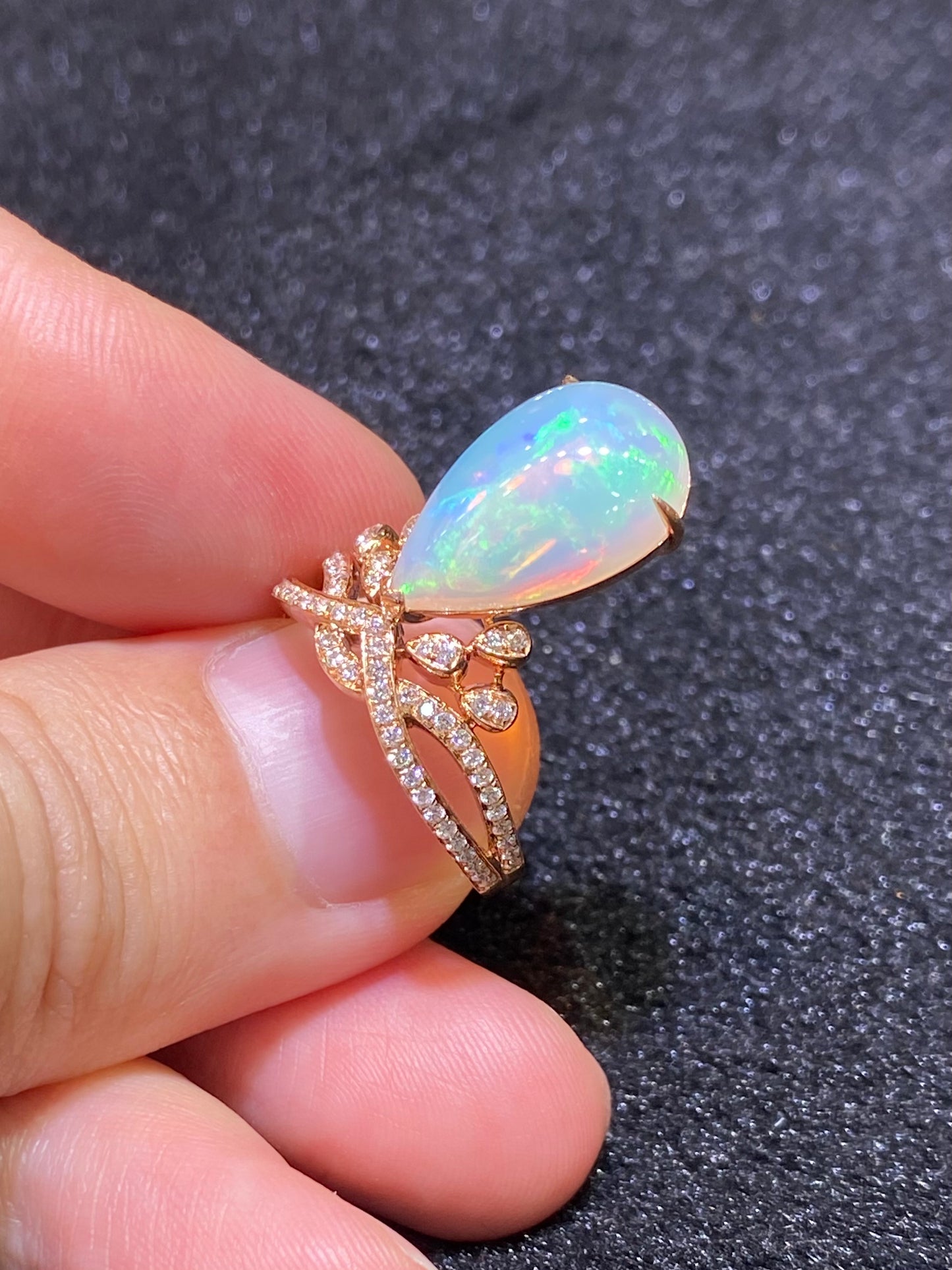 Natural Opal 3.35ct Ring