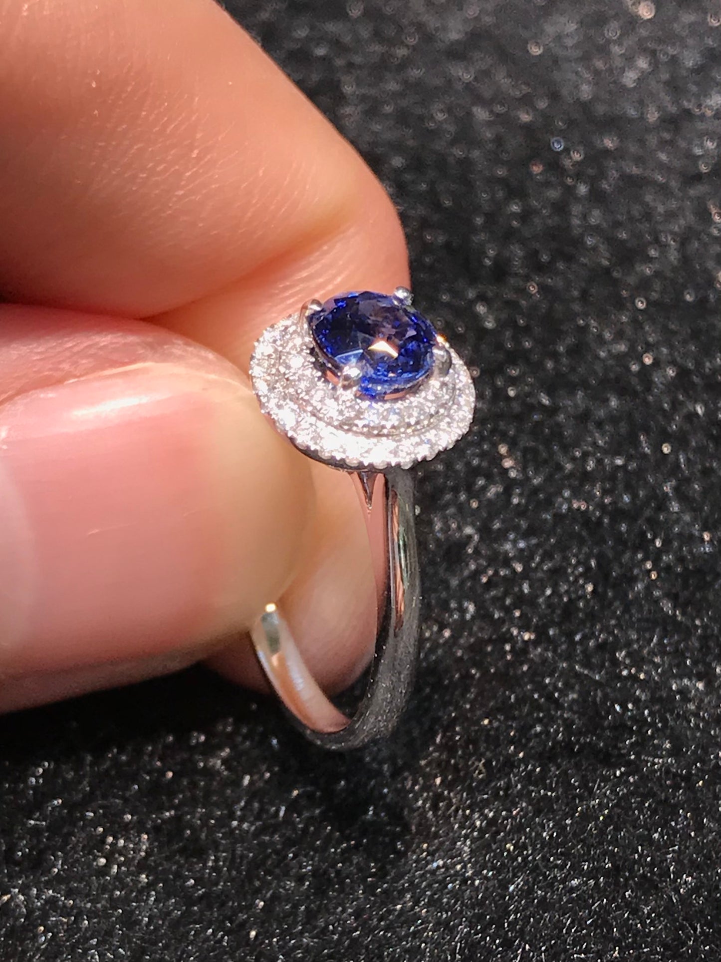 Unheated Blue Sapphire Ring 1.05ct