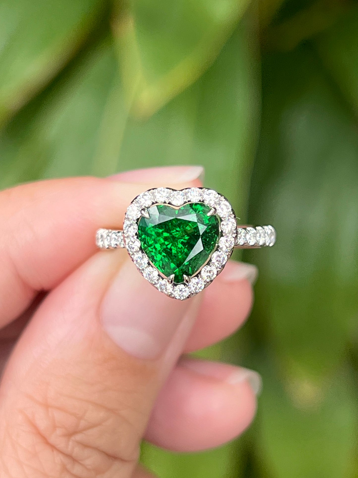 Natural Green Garnet Tsavorite 2.49ct Ring