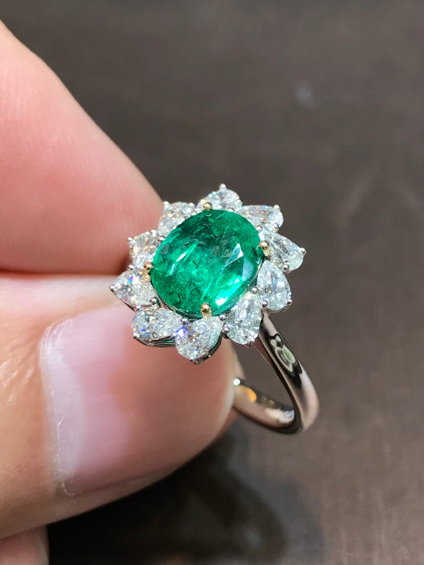 Natural Emerald 2.05ct Ring