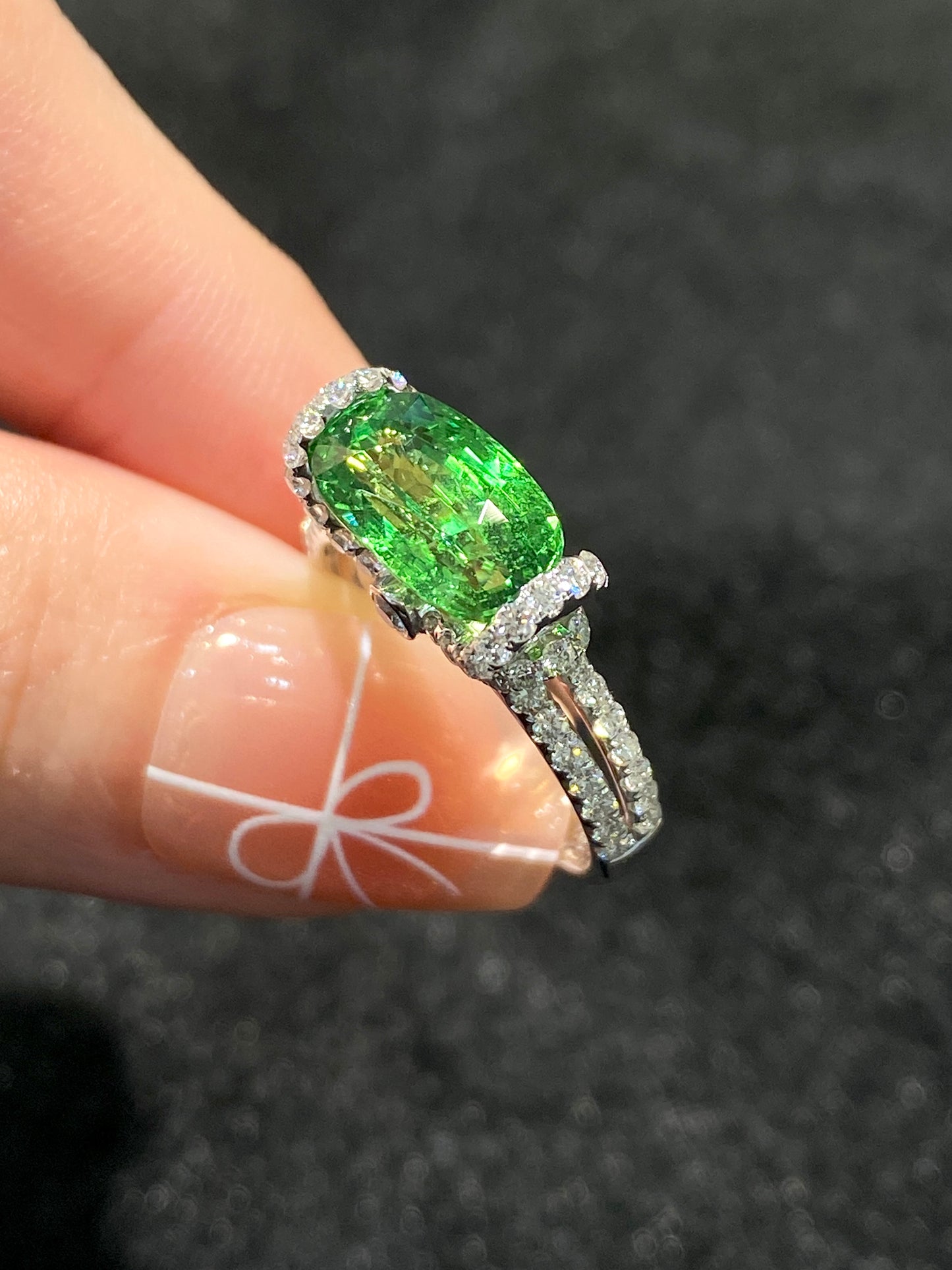 Natural Green Garnet Tsavorite 3.10ct Ring
