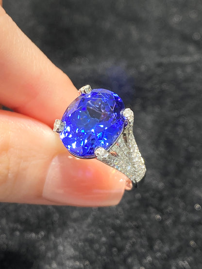 Natural Tanzanite 9.48ct Ring