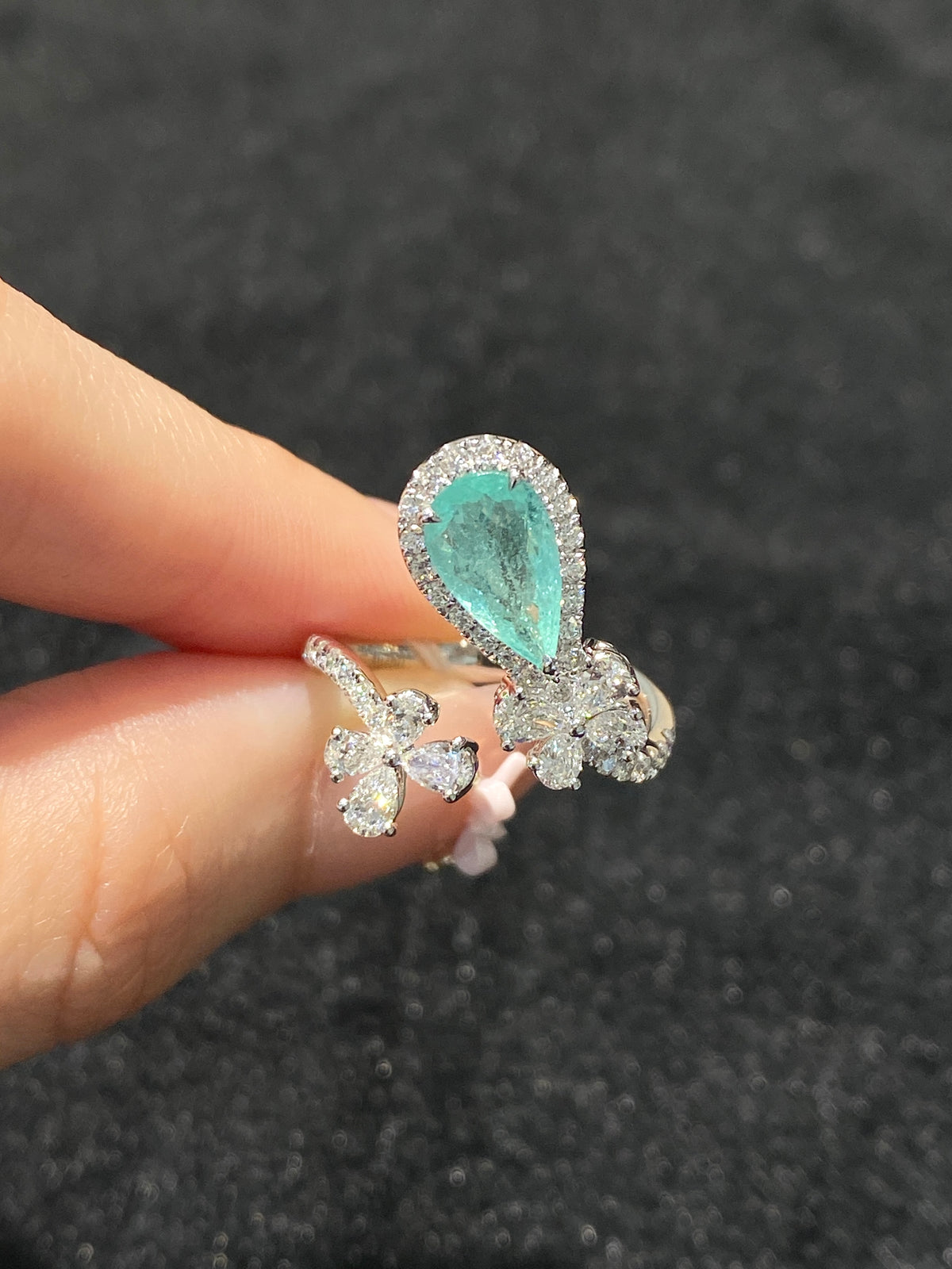 Natural Paraiba Tourmaline 1.04ct Ring